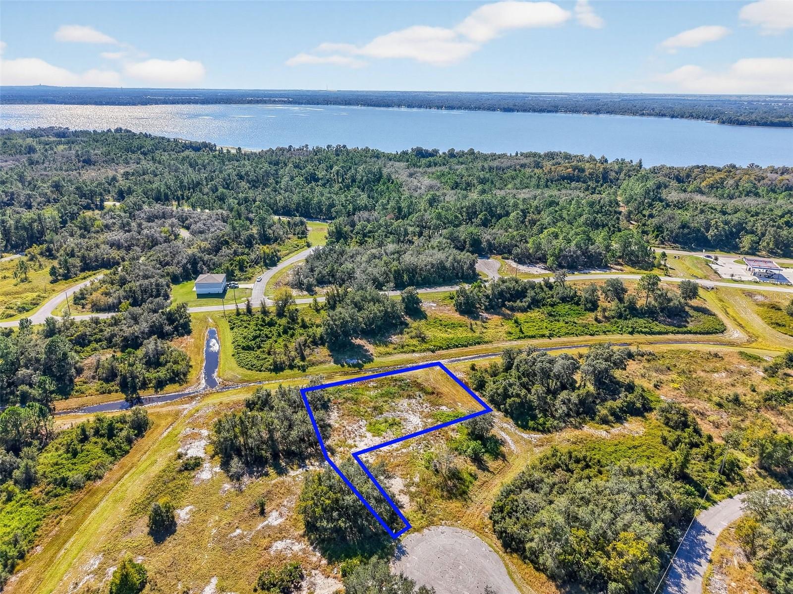 Image 2 of 14 For 1417 Sebring Way