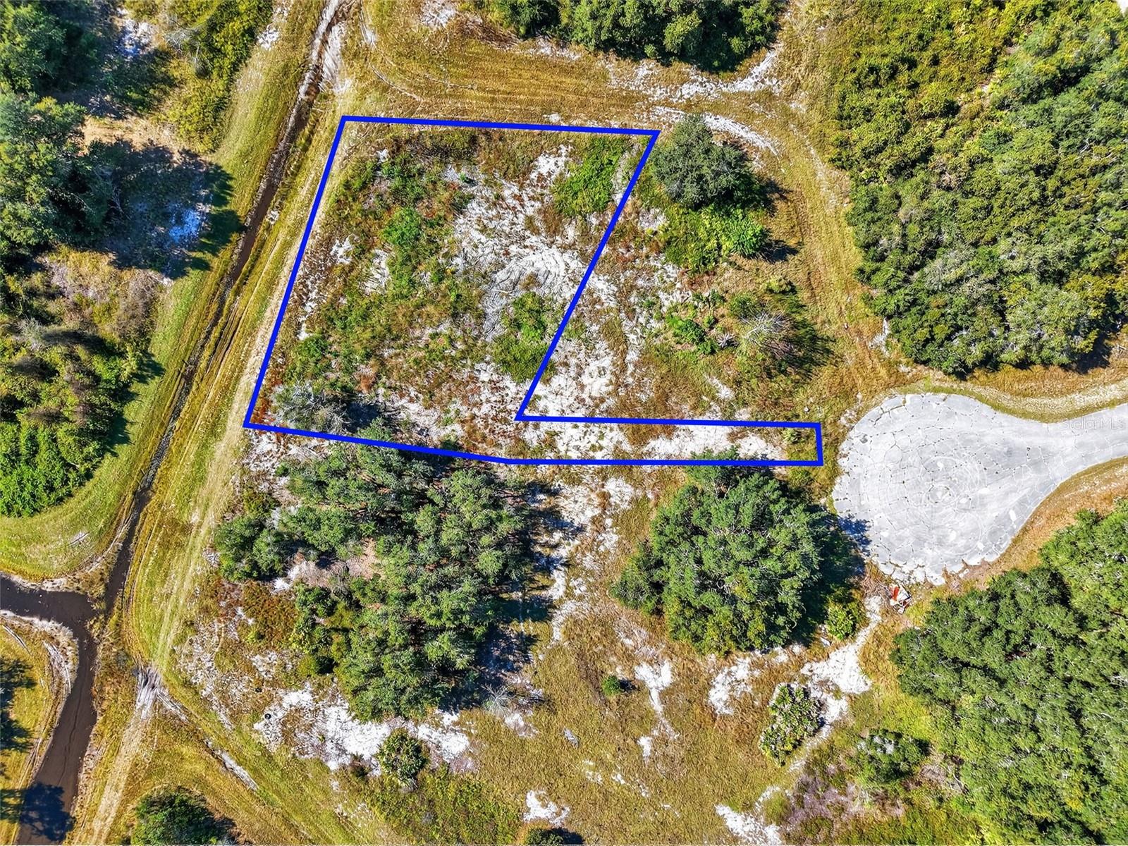 Image 4 of 14 For 1417 Sebring Way