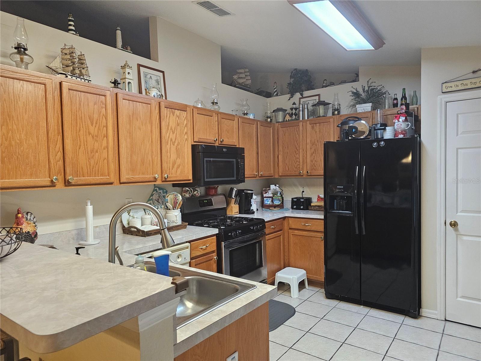 Image 14 of 31 For 5925 165th Court