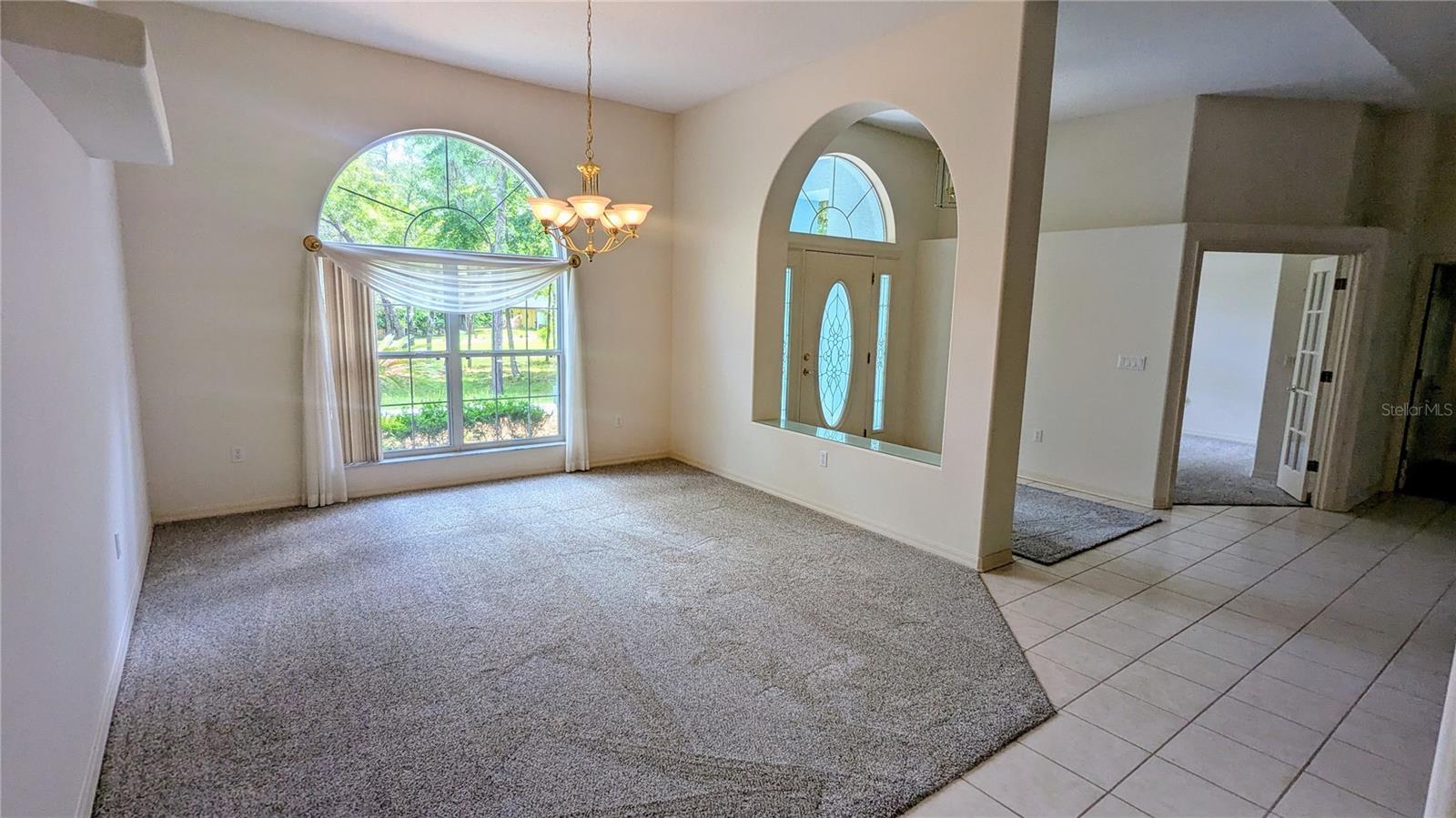 Image 7 of 37 For 2920 Lantana Drive