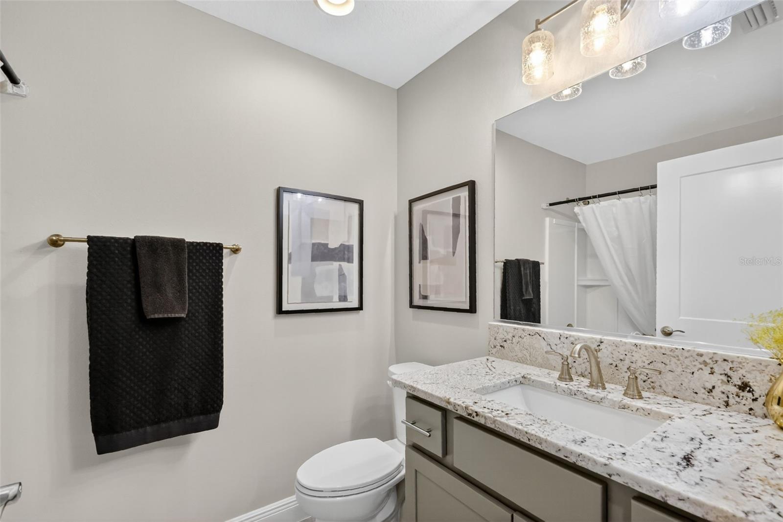 Image 24 of 53 For 1945 Rieger Road