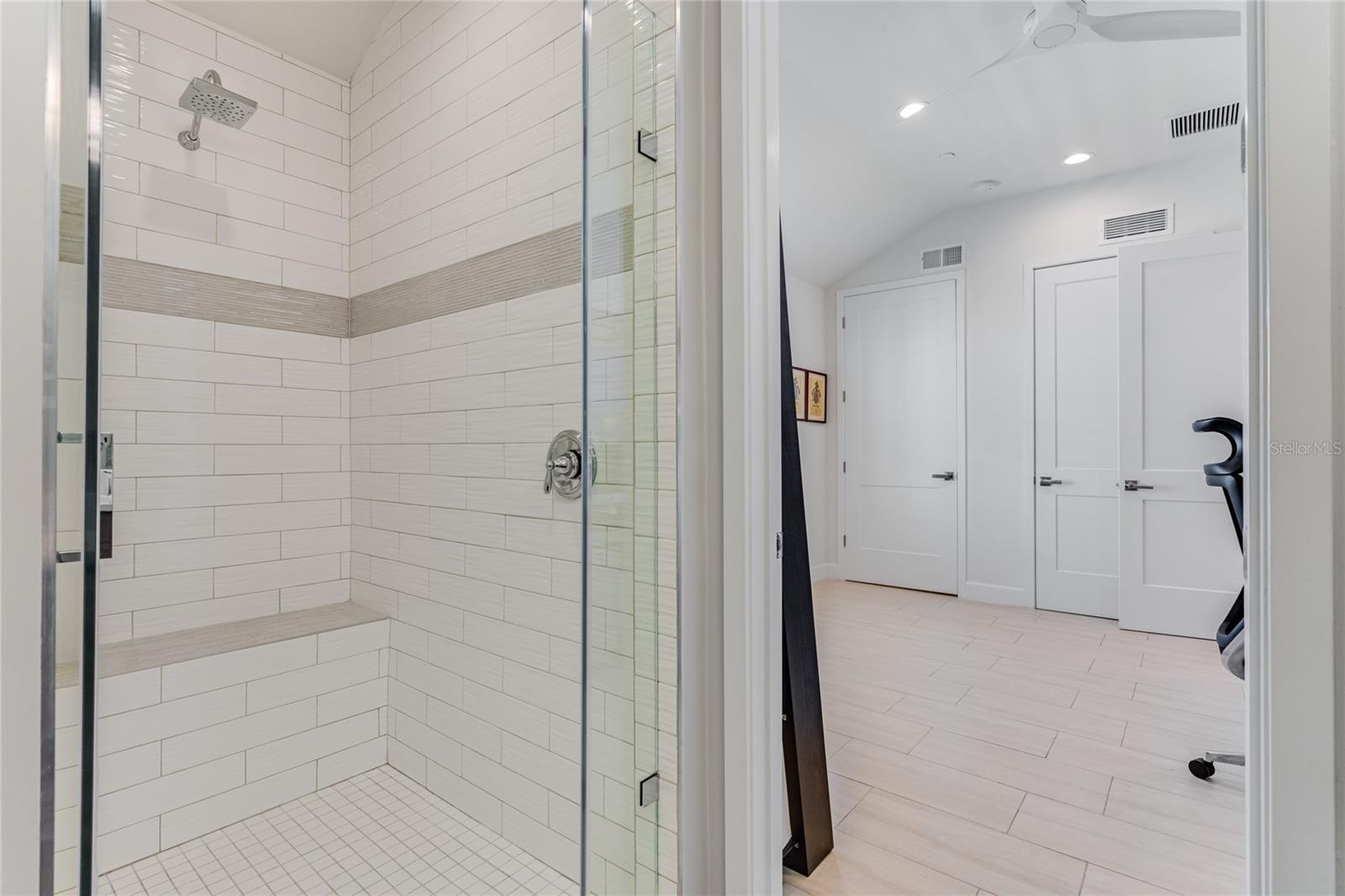 Image 66 of 92 For 133 Park Avenue