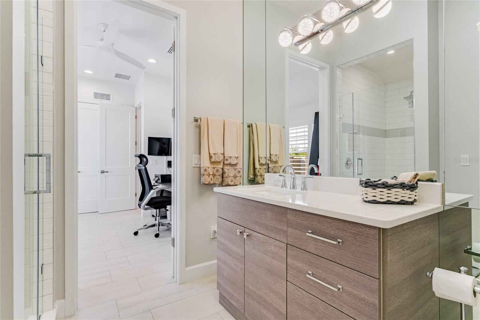 Image 68 of 92 For 133 Park Avenue