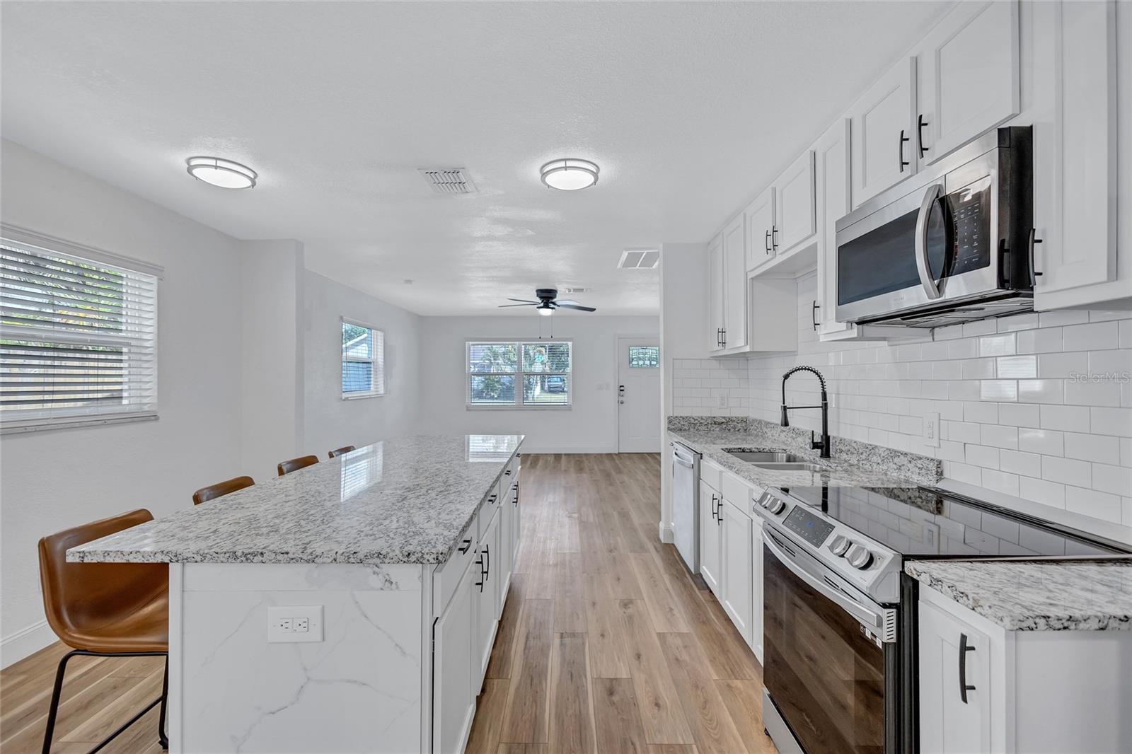 Image 13 of 42 For 3700 14th Street N