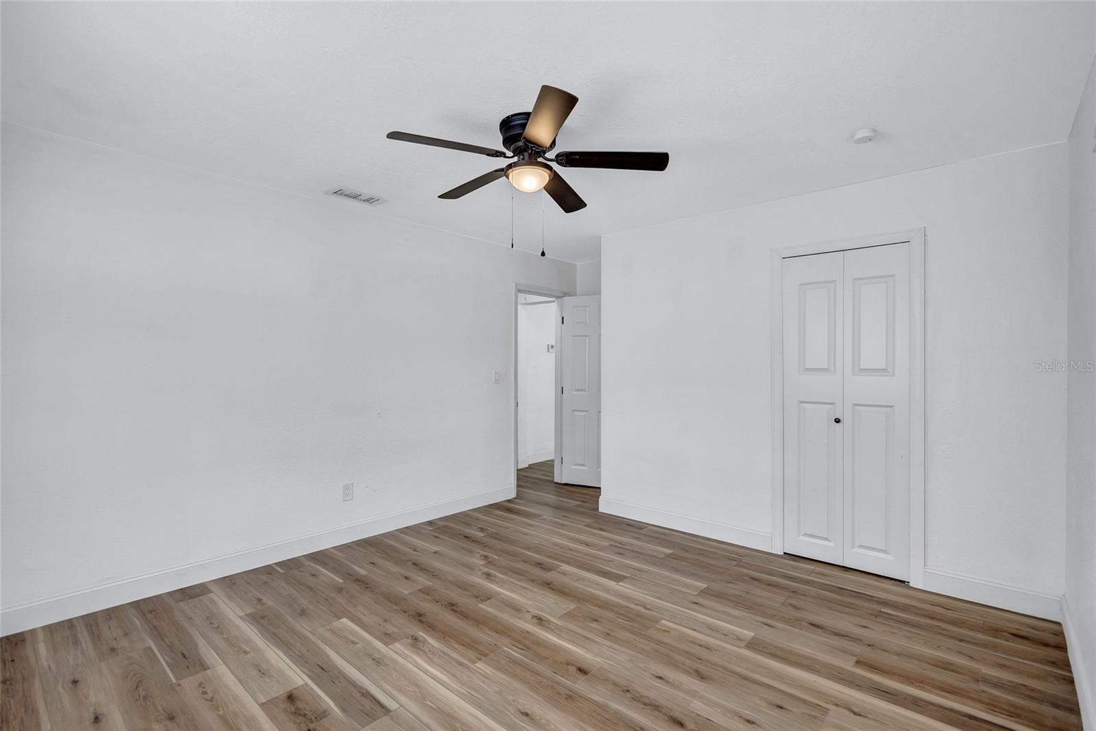 Image 28 of 42 For 3700 14th Street N