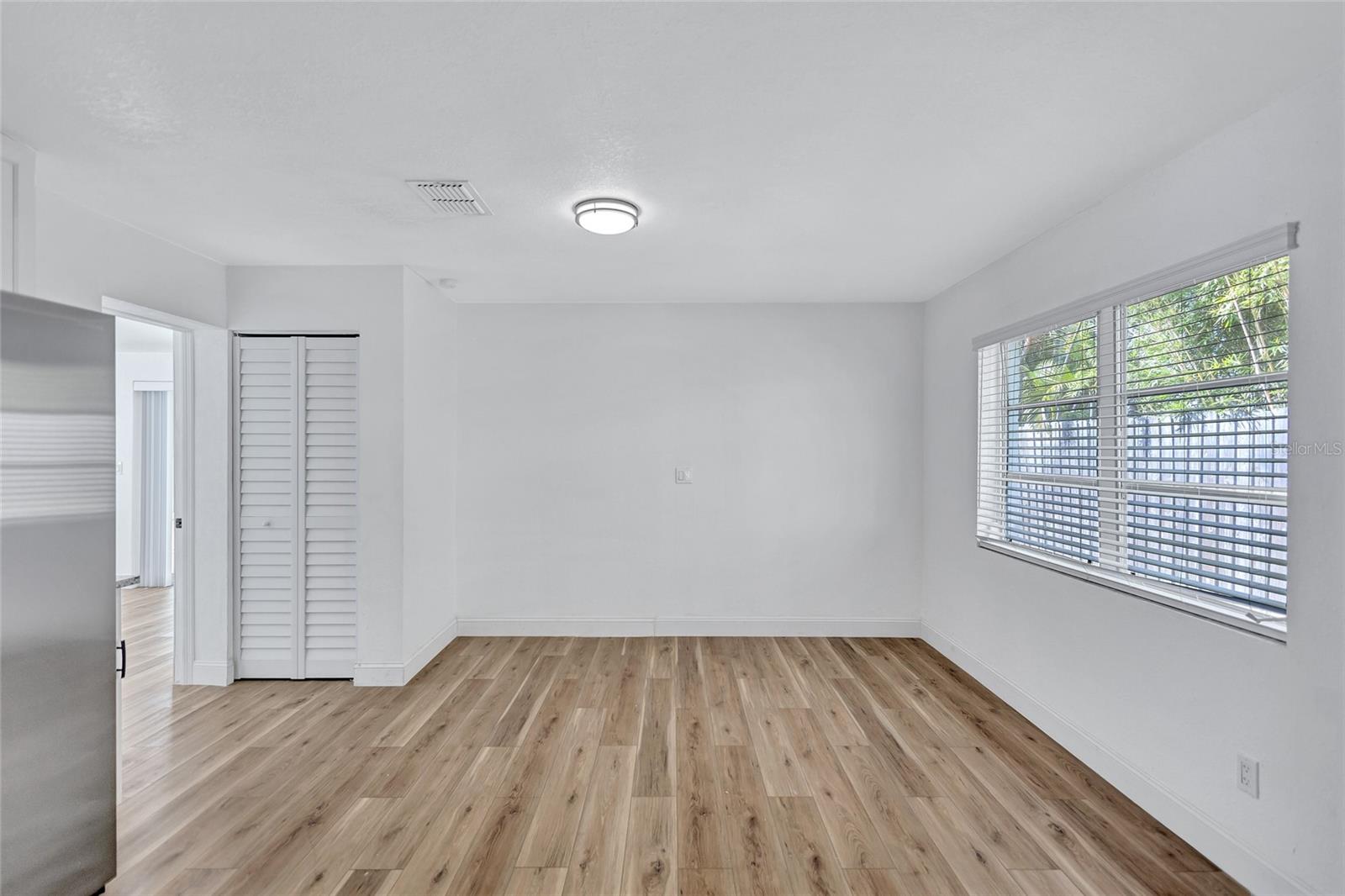 Image 29 of 42 For 3700 14th Street N