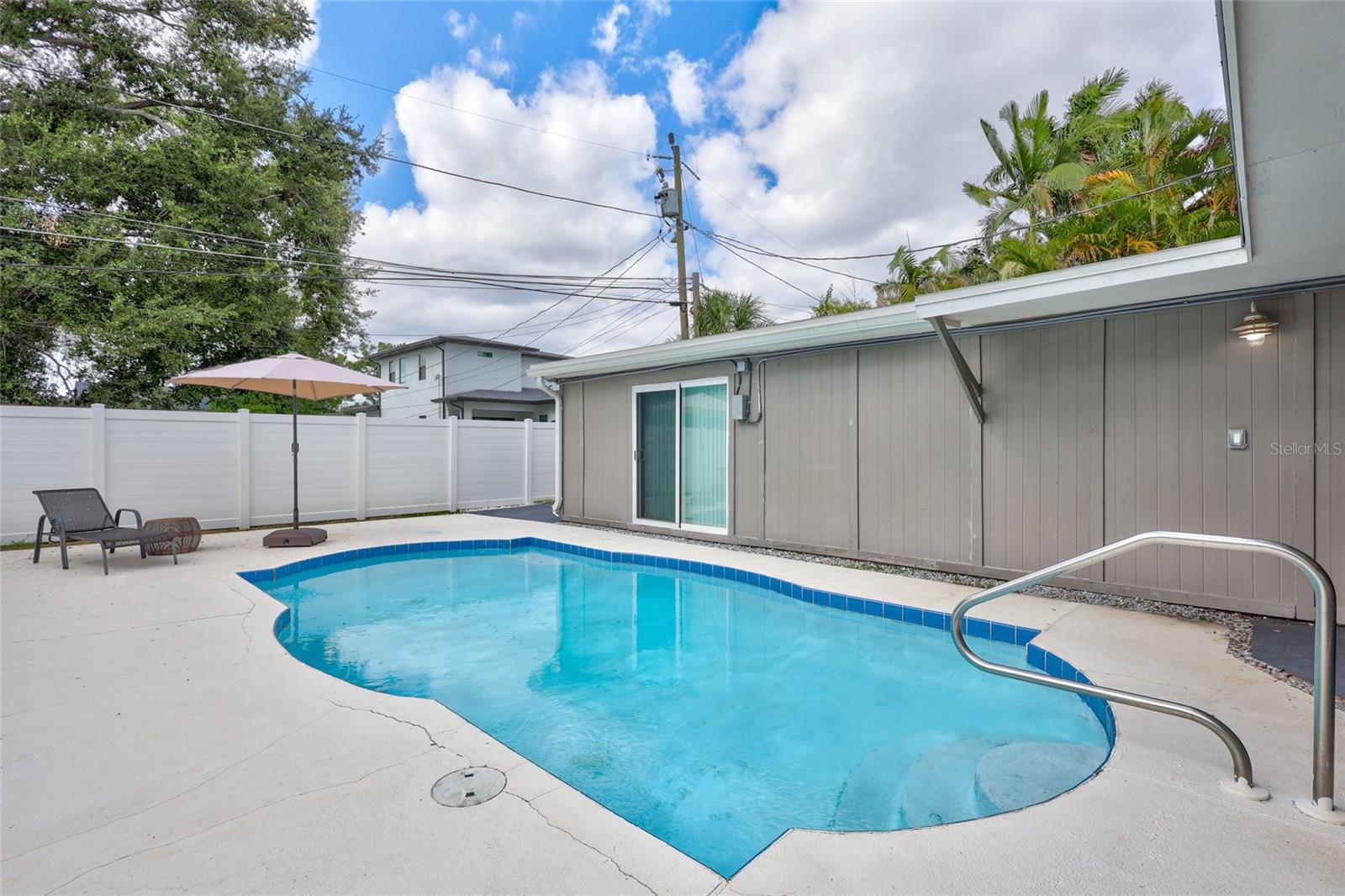 Image 33 of 42 For 3700 14th Street N