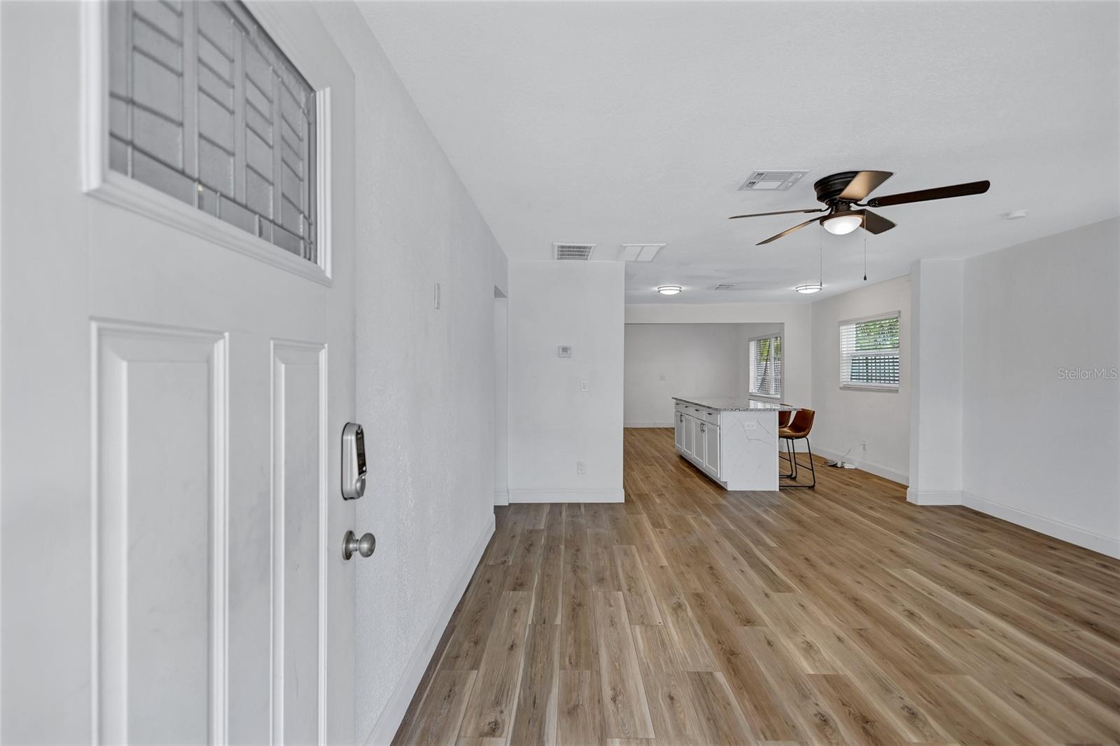 Image 4 of 42 For 3700 14th Street N