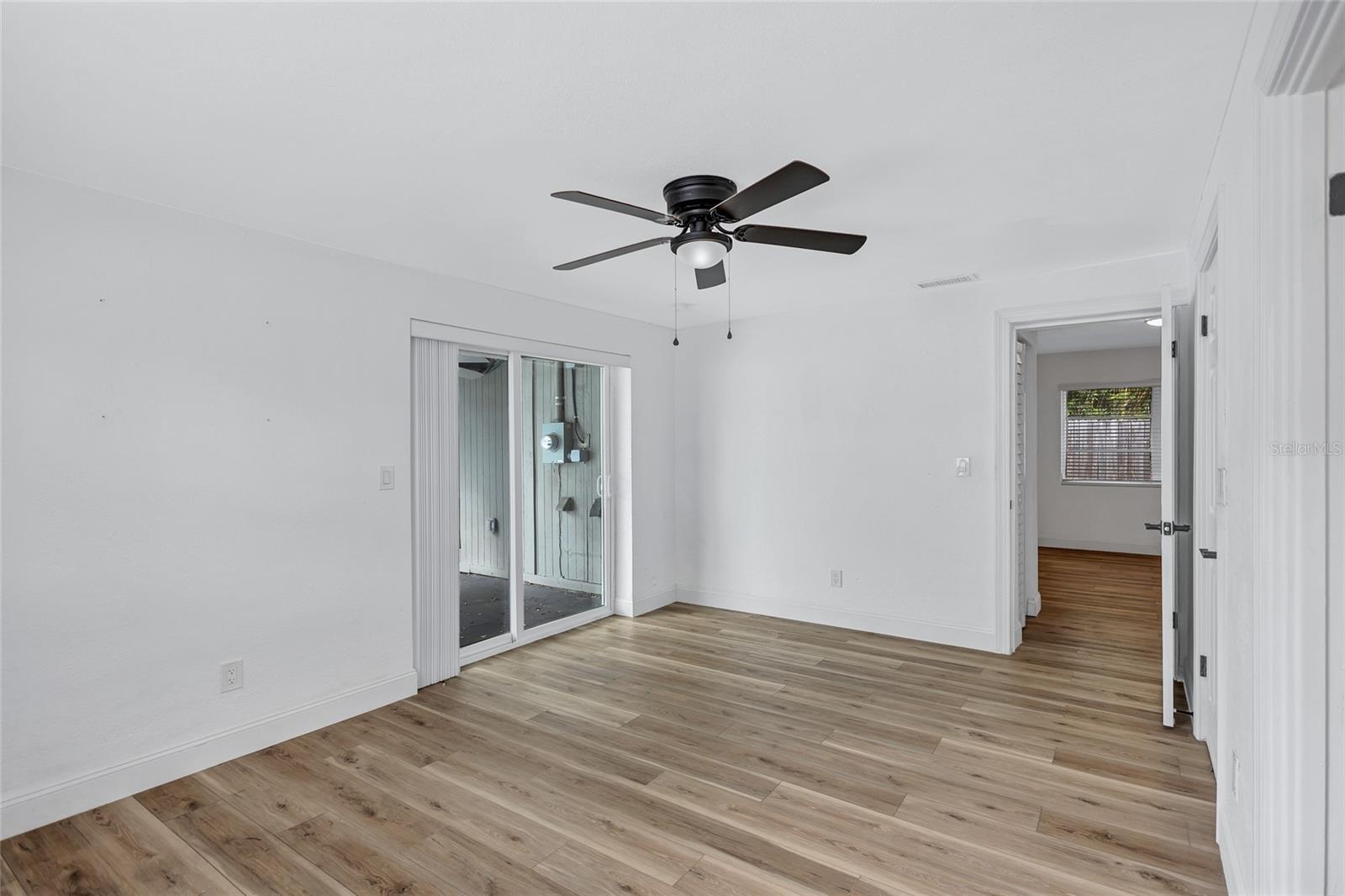 Image 6 of 42 For 3700 14th Street N