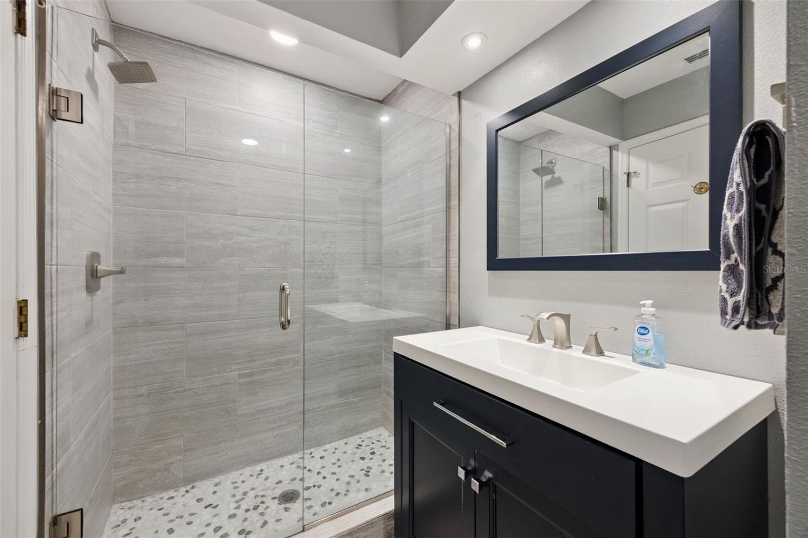 Image 27 of 64 For 10145 Lake Louisa Road