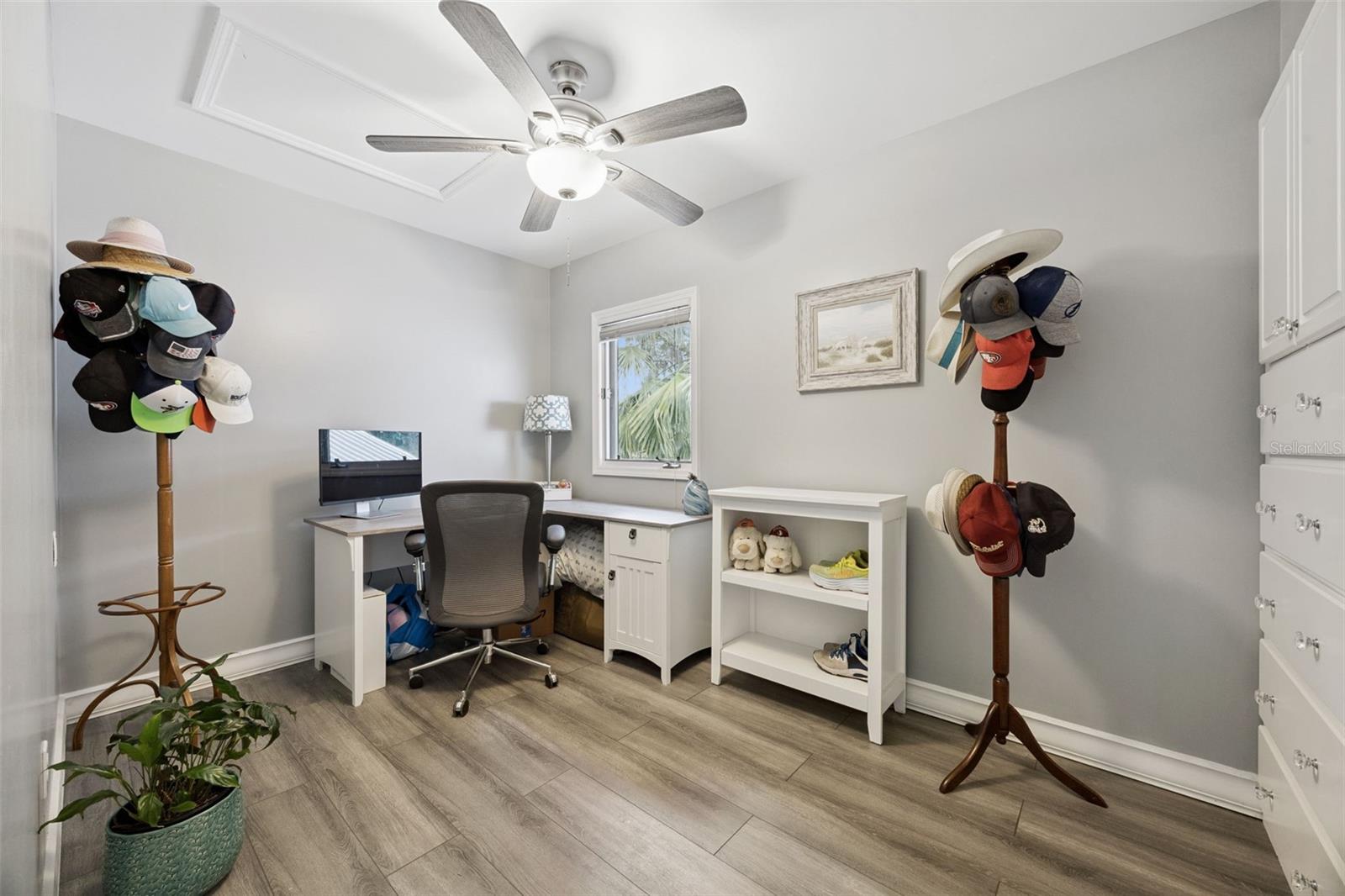 Image 28 of 64 For 10145 Lake Louisa Road