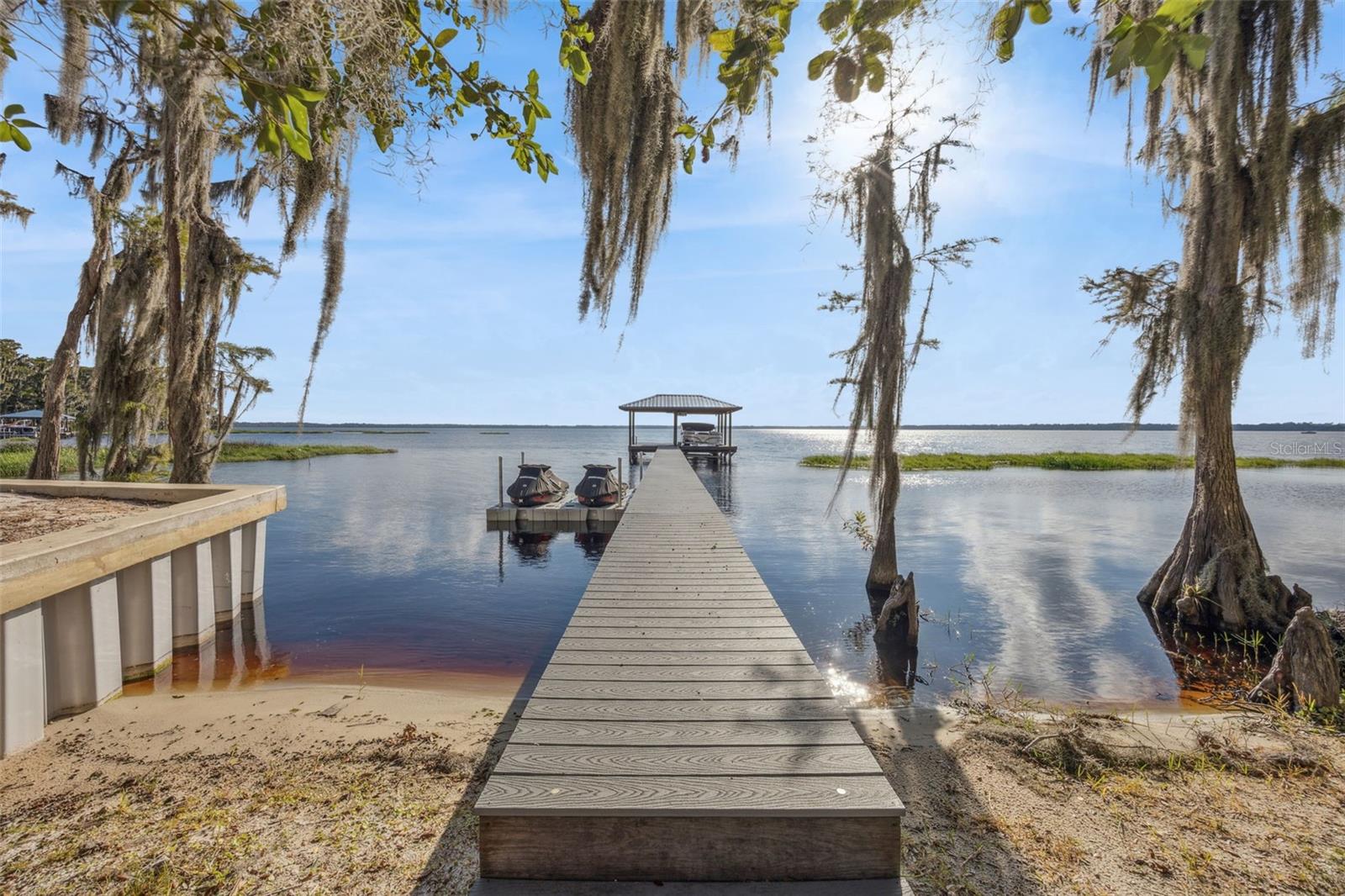 Image 5 of 64 For 10145 Lake Louisa Road