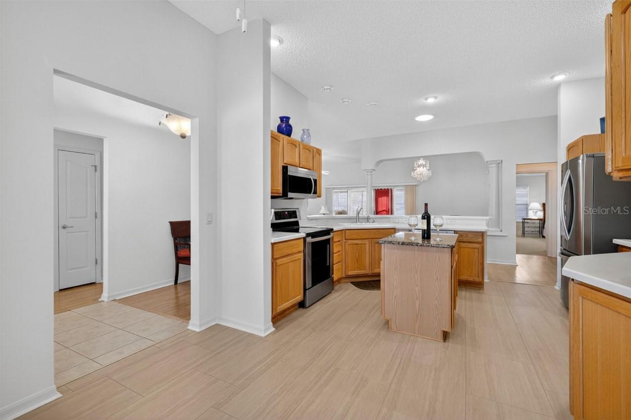 Image 12 of 32 For 8294 177th Winterthur Loop