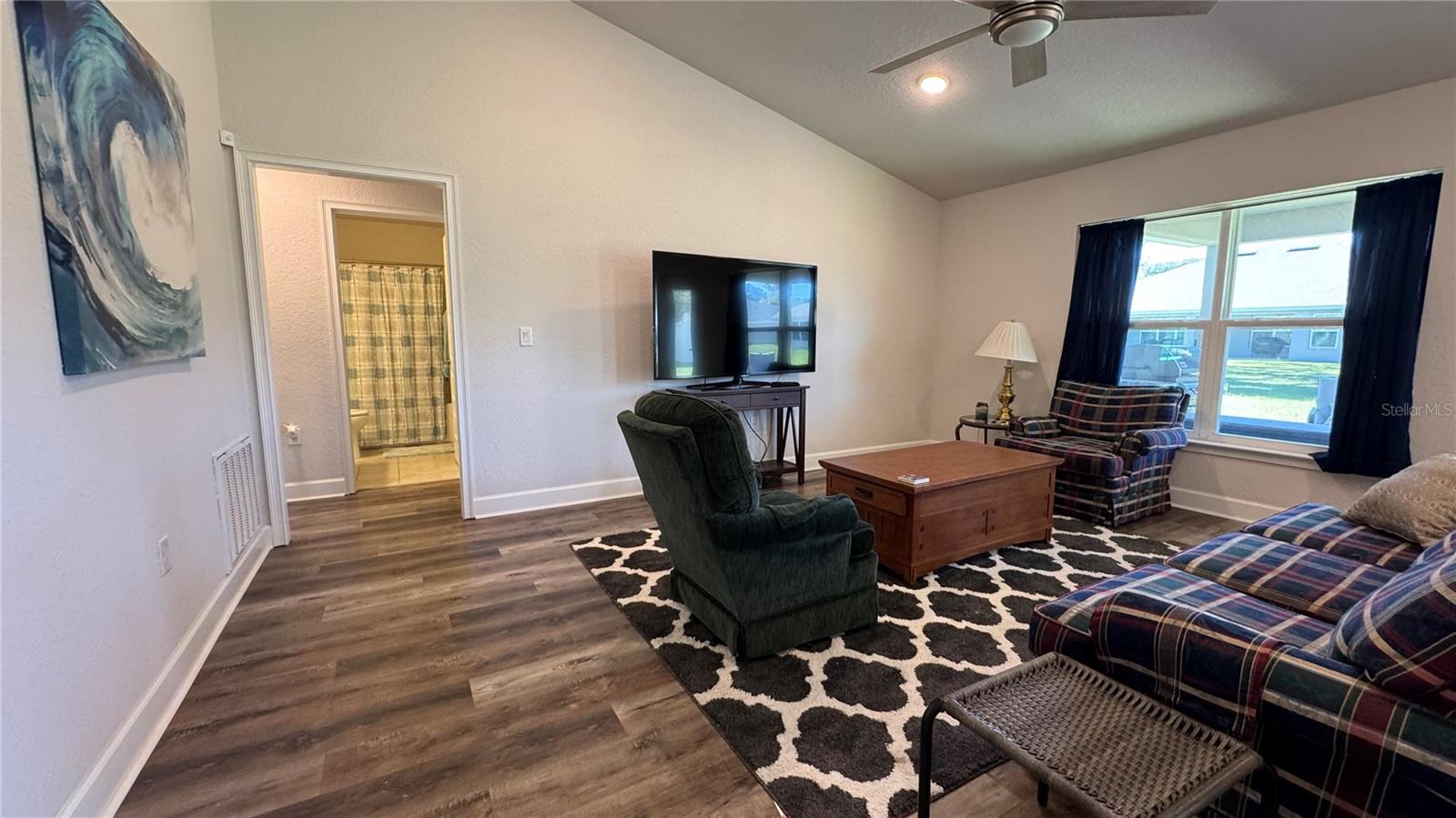 Image 11 of 81 For 10169 78th Court