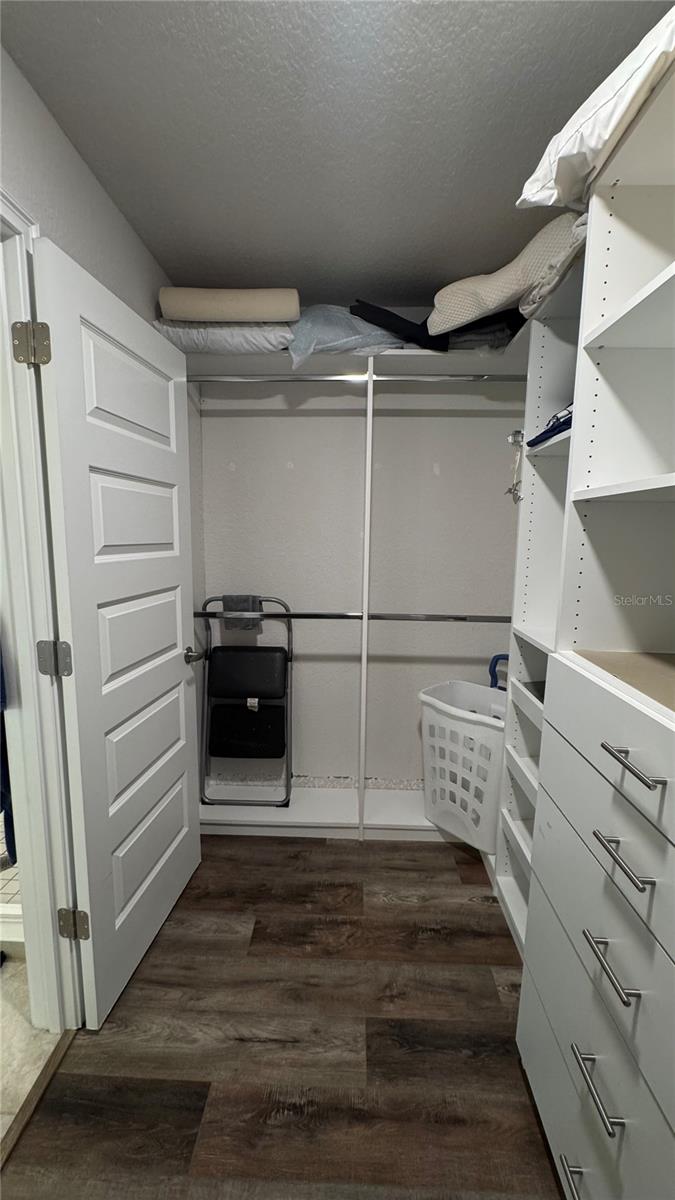 Image 40 of 81 For 10169 78th Court