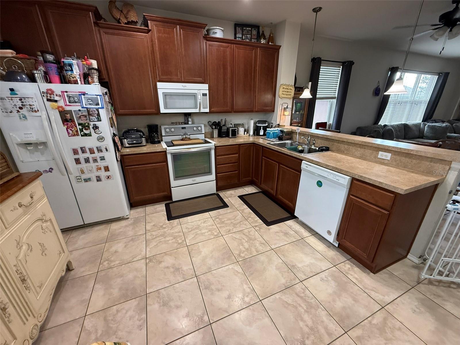 Image 10 of 29 For 21846 Belgian Court