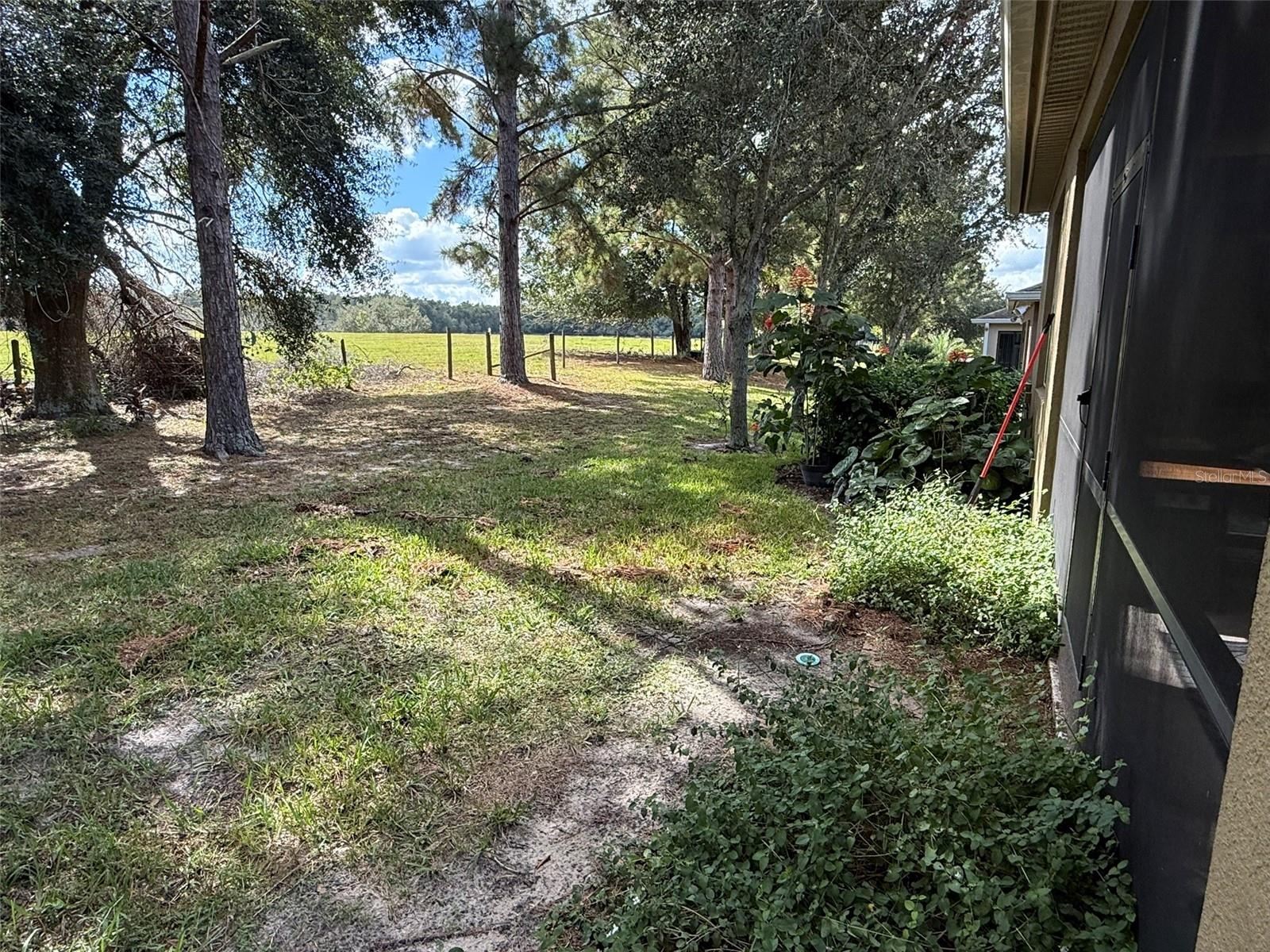 Image 24 of 29 For 21846 Belgian Court