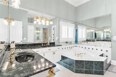 Image 32 of 71 For 1641 Edgewater Drive