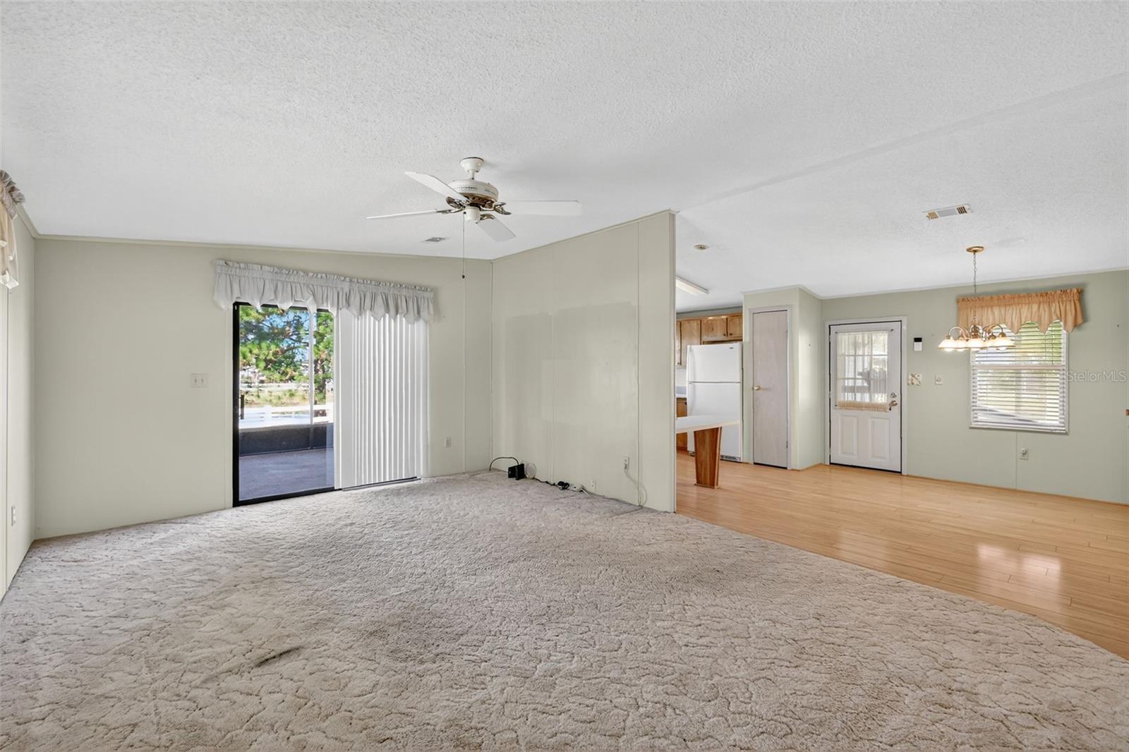 Image 10 of 39 For 3006 Rainbow Road