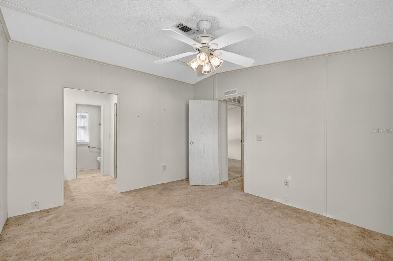 Image 25 of 39 For 3006 Rainbow Road