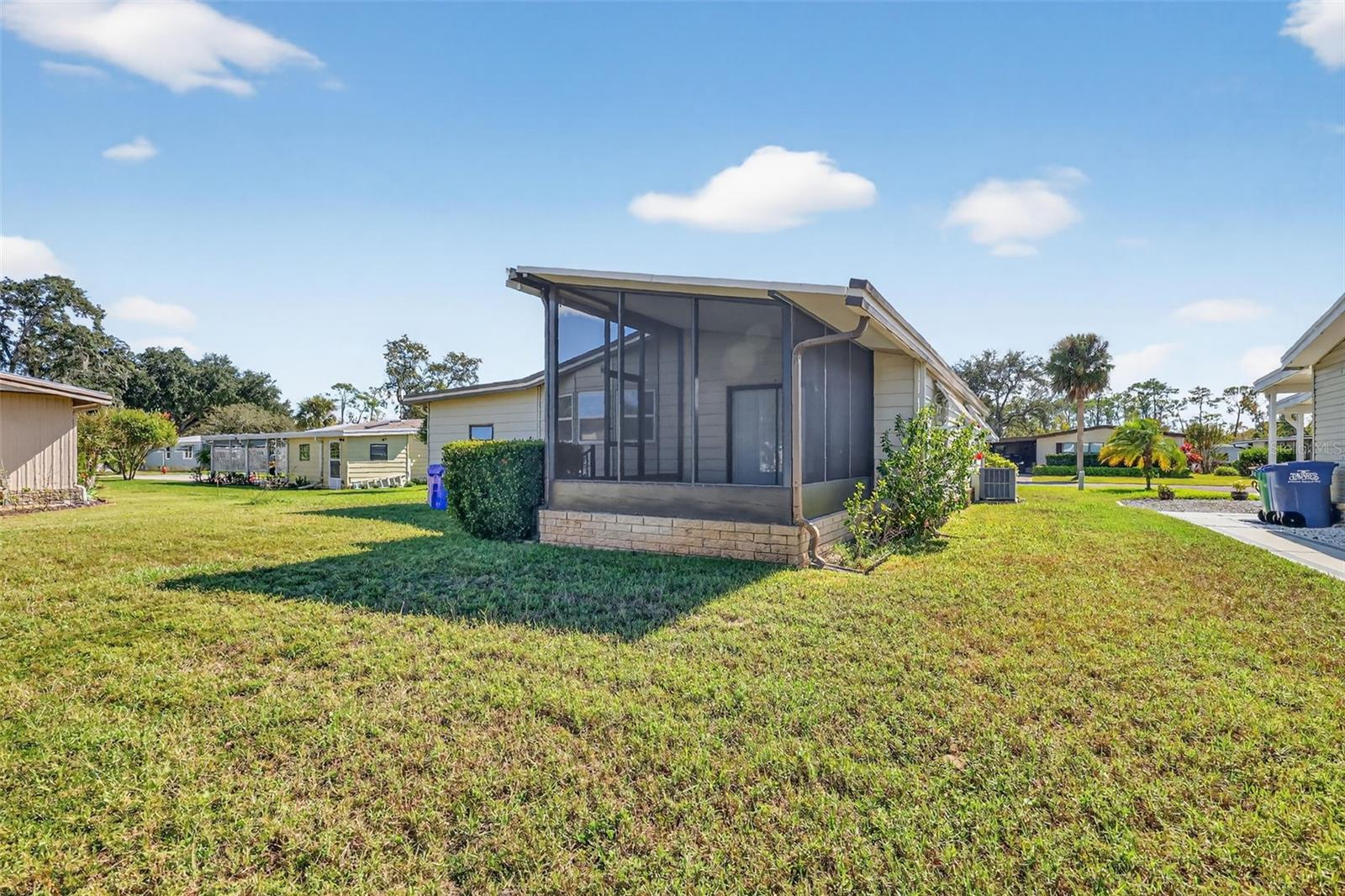 Image 7 of 39 For 3006 Rainbow Road