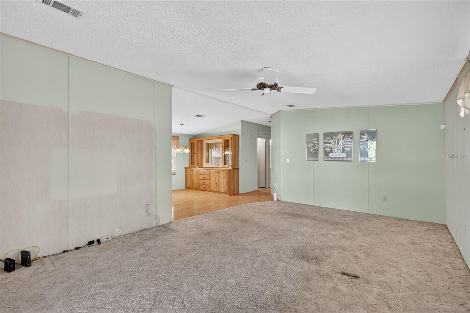 Image 9 of 39 For 3006 Rainbow Road