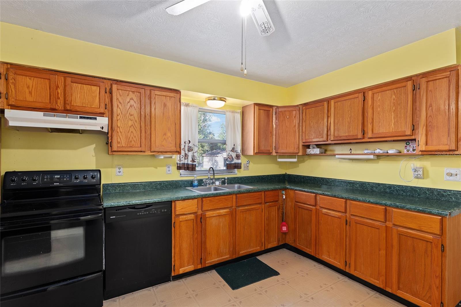 Image 12 of 60 For 9235 108th Place