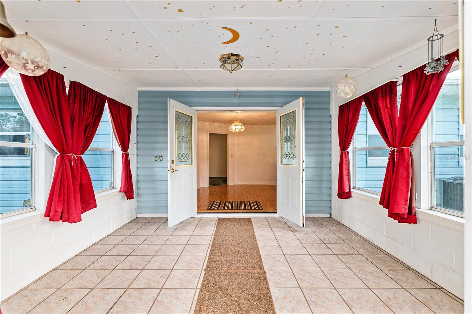 Image 33 of 60 For 9235 108th Place