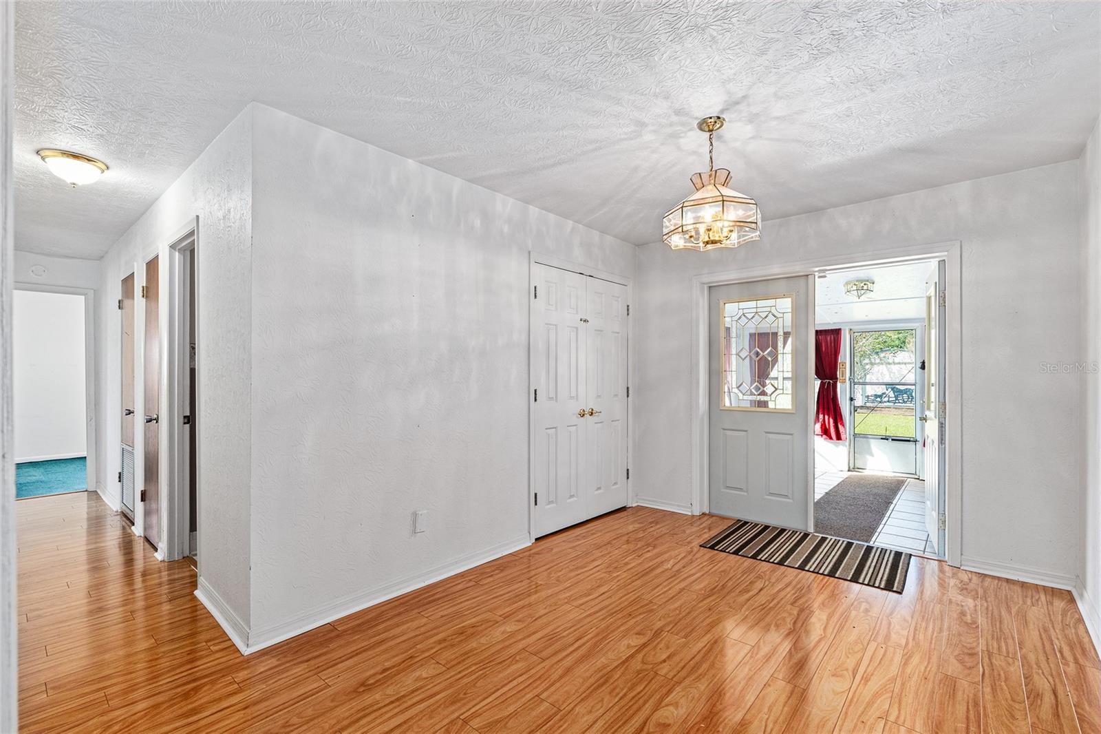 Image 7 of 60 For 9235 108th Place