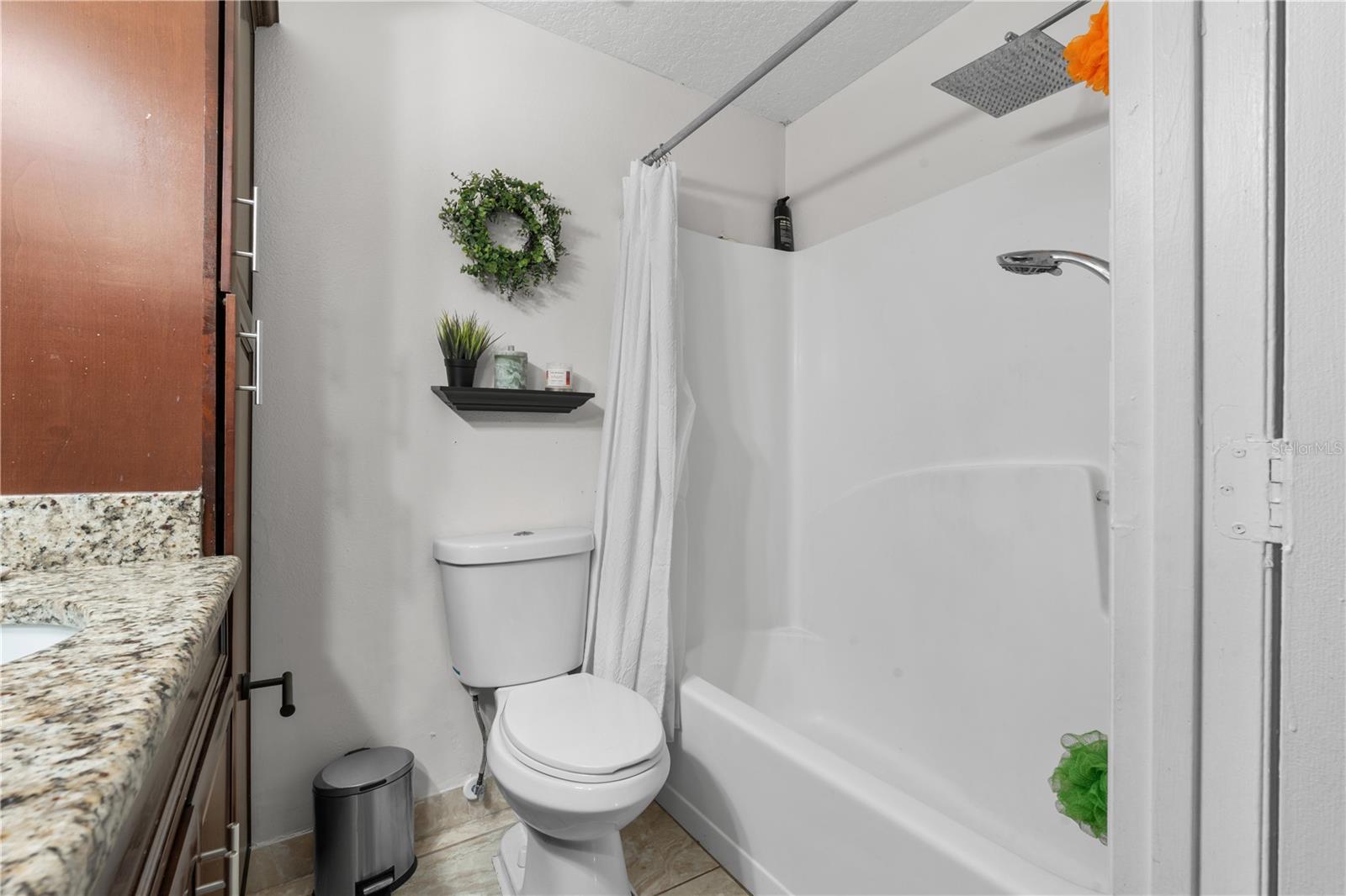 Image 8 of 22 For 9455 Dearmont Avenue