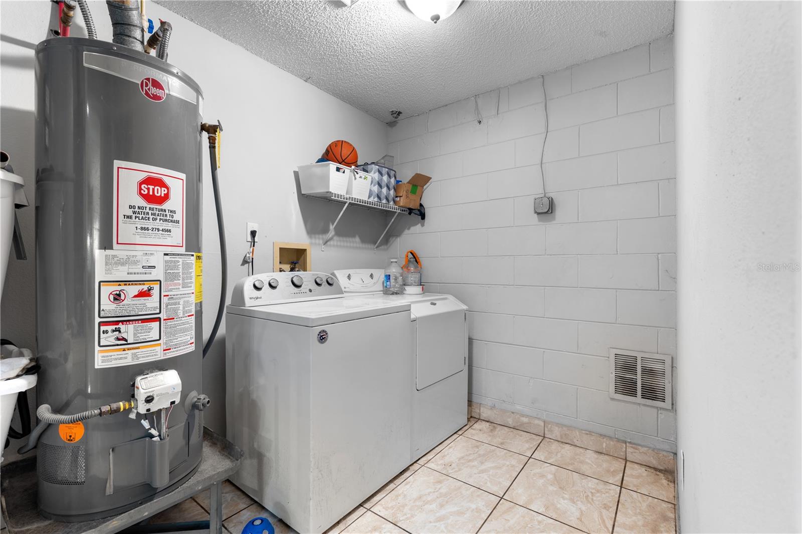 Image 9 of 22 For 9455 Dearmont Avenue