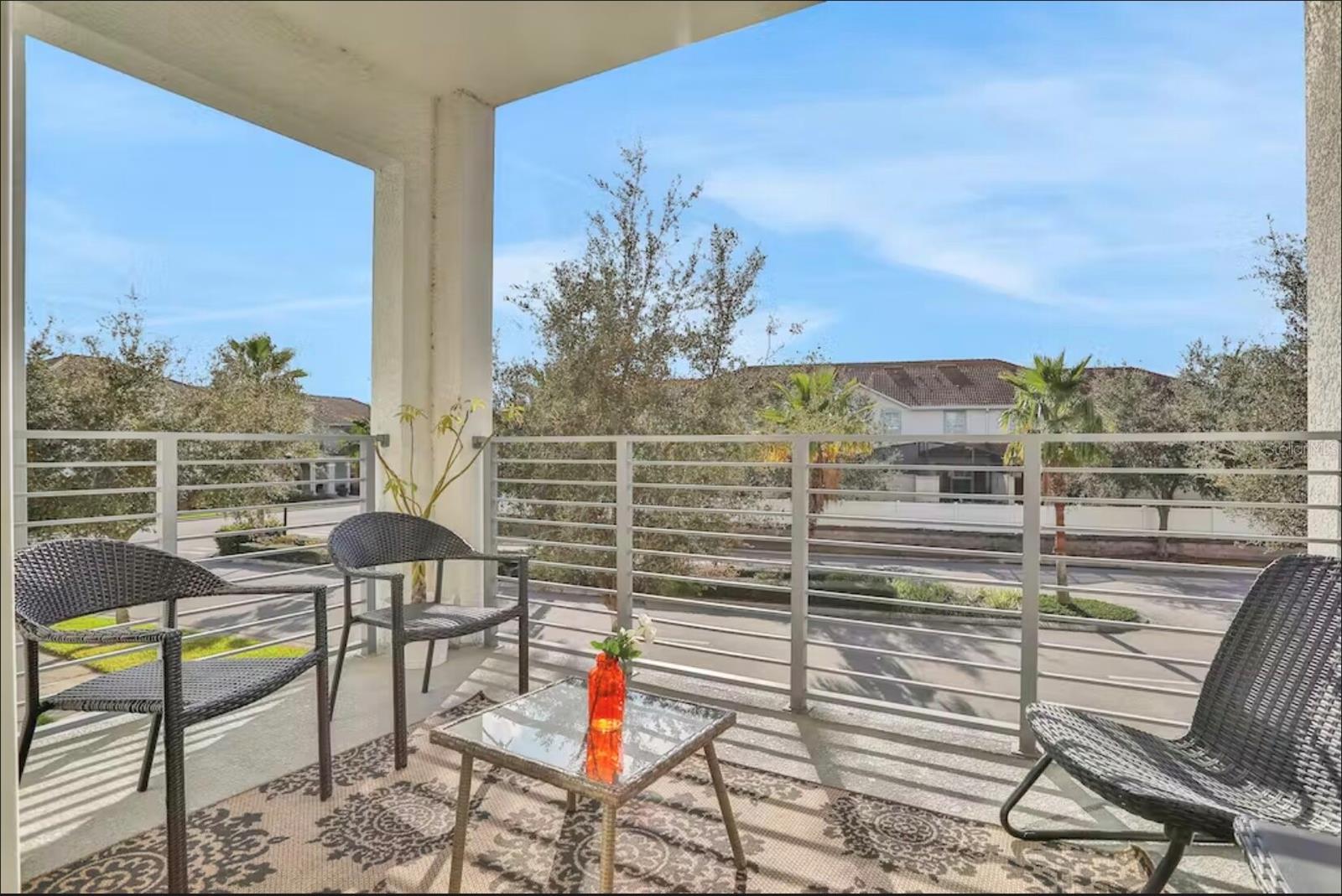 Image 10 of 33 For 4751 Clock Tower Dr  203