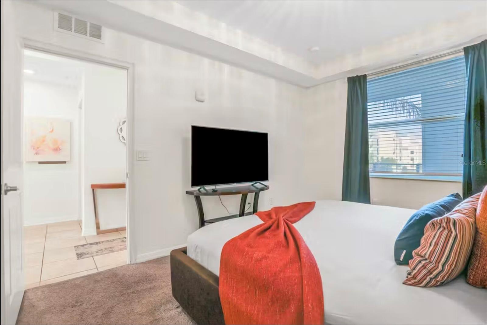 Image 14 of 33 For 4751 Clock Tower Dr  203