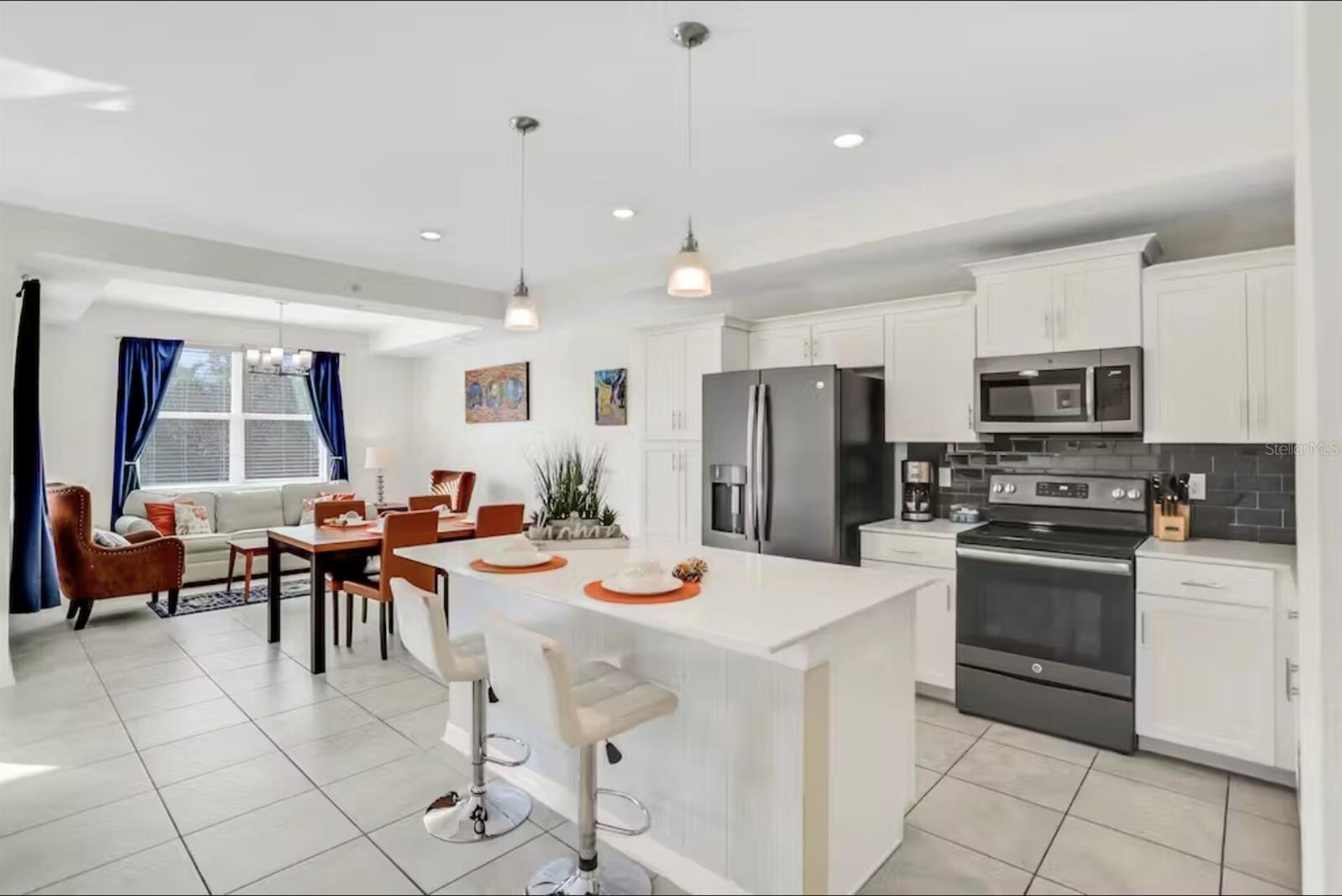 Image 3 of 33 For 4751 Clock Tower Dr  203