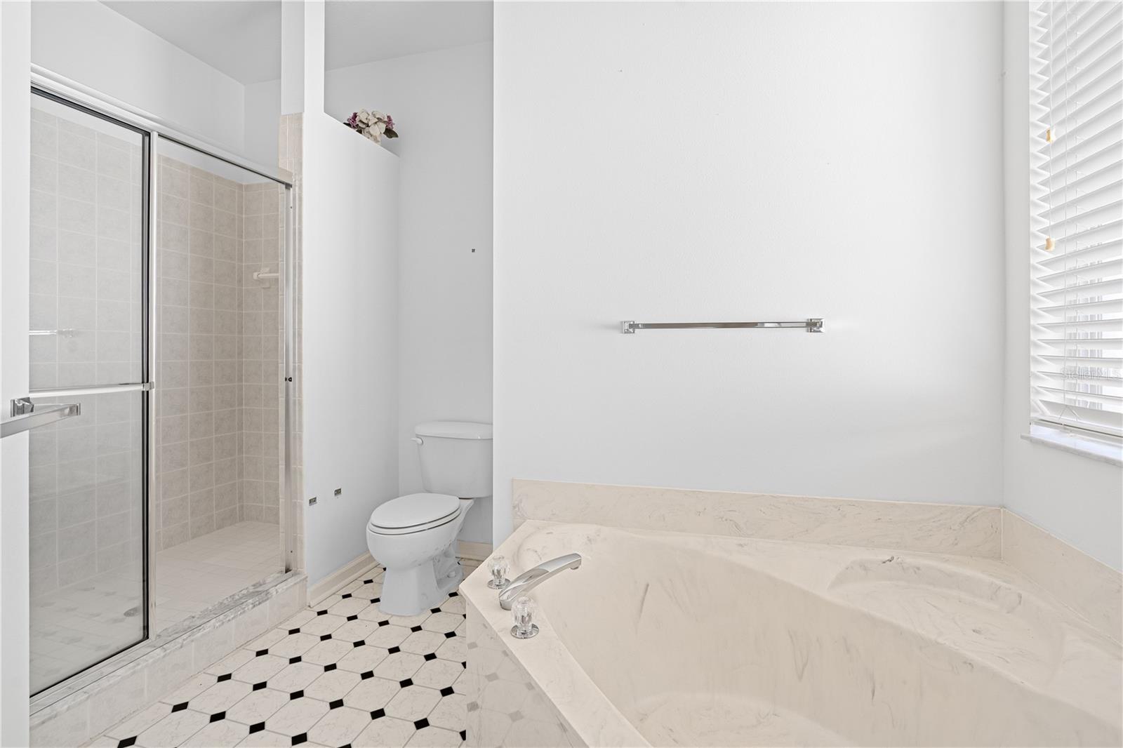 Image 18 of 38 For 2459 55th Avenue Road