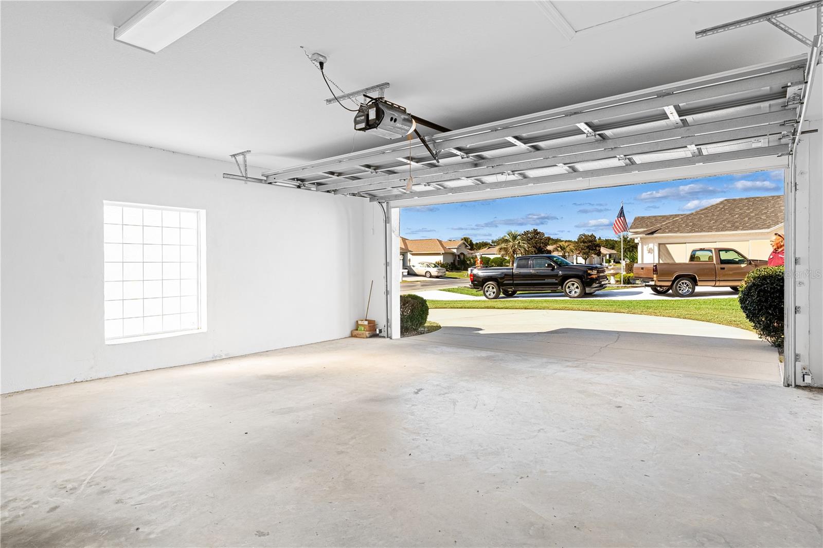 Image 27 of 38 For 2459 55th Avenue Road