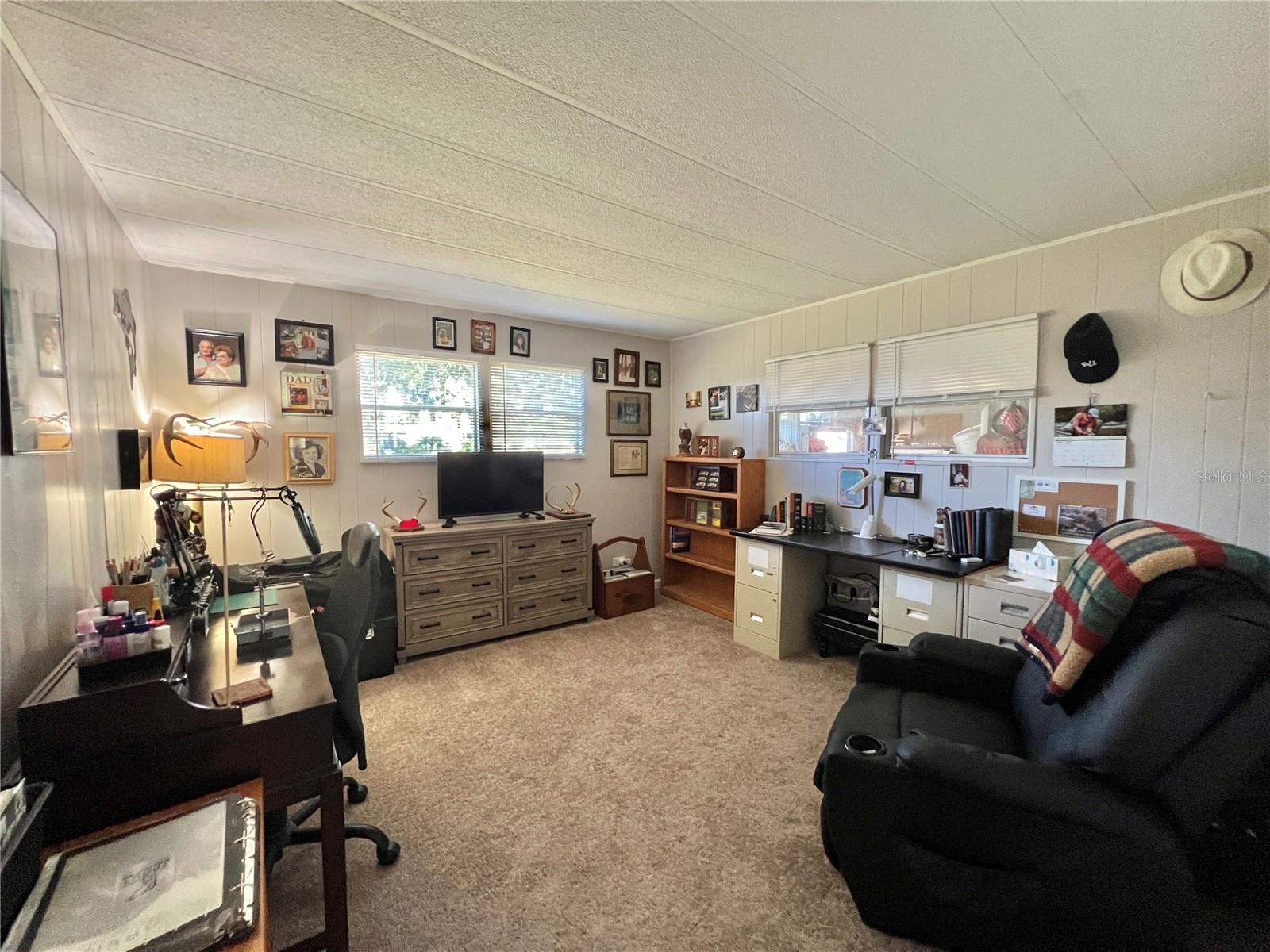 Image 38 of 53 For 332 Hawthorne Boulevard