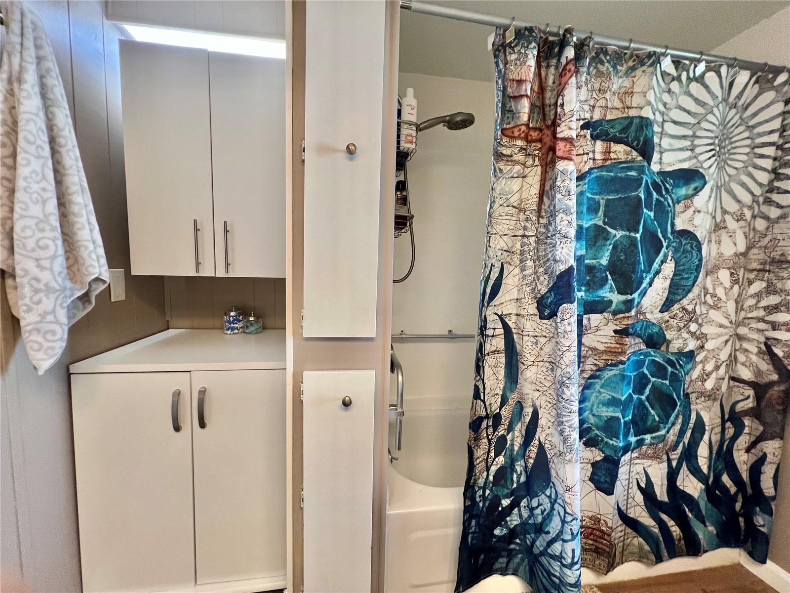 Image 46 of 53 For 332 Hawthorne Boulevard