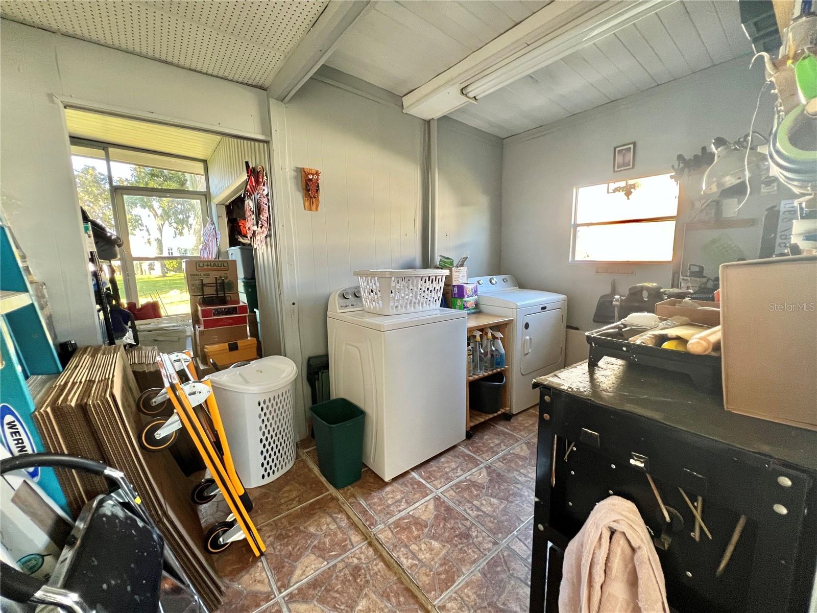 Image 47 of 53 For 332 Hawthorne Boulevard