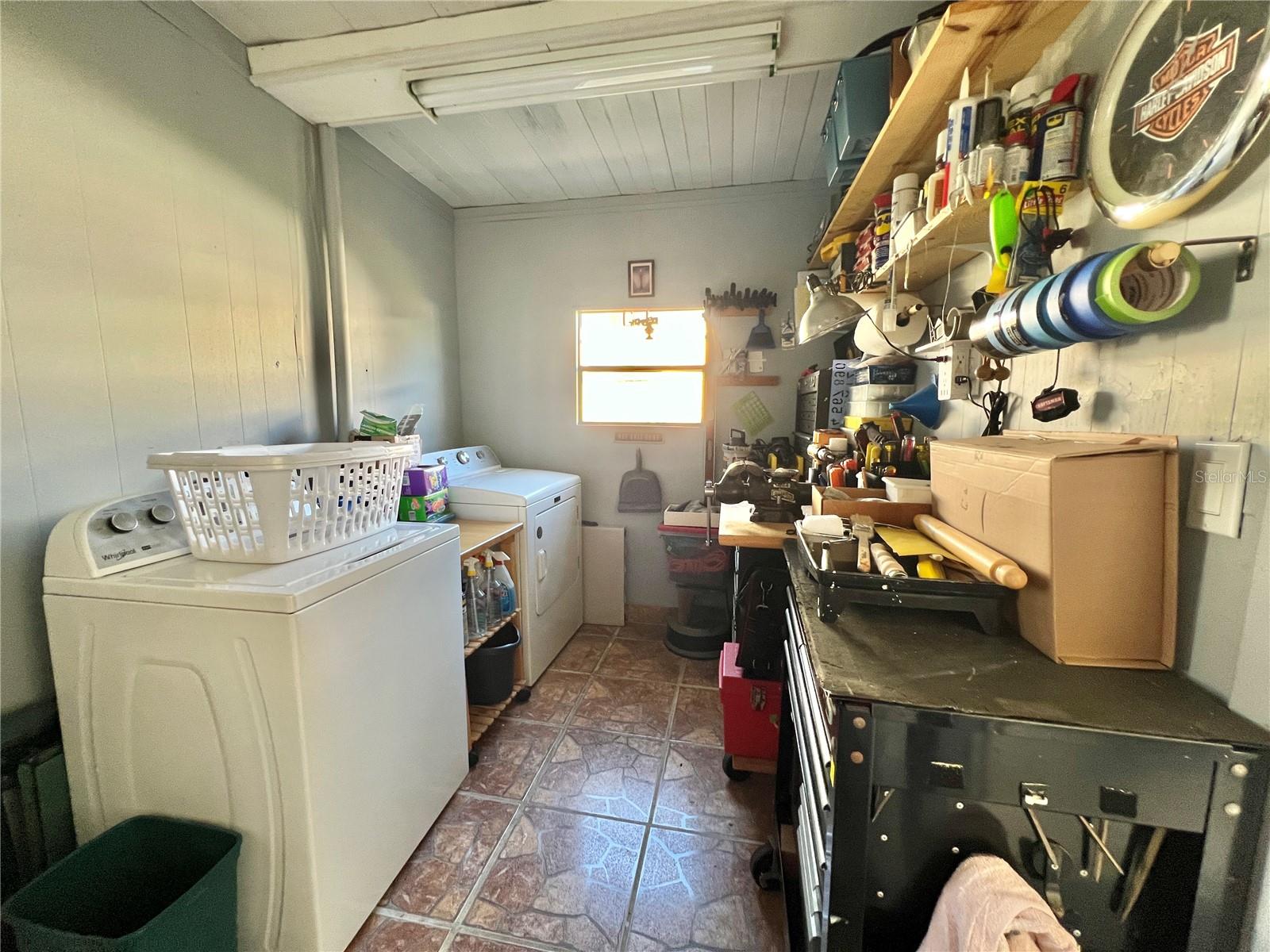 Image 48 of 53 For 332 Hawthorne Boulevard