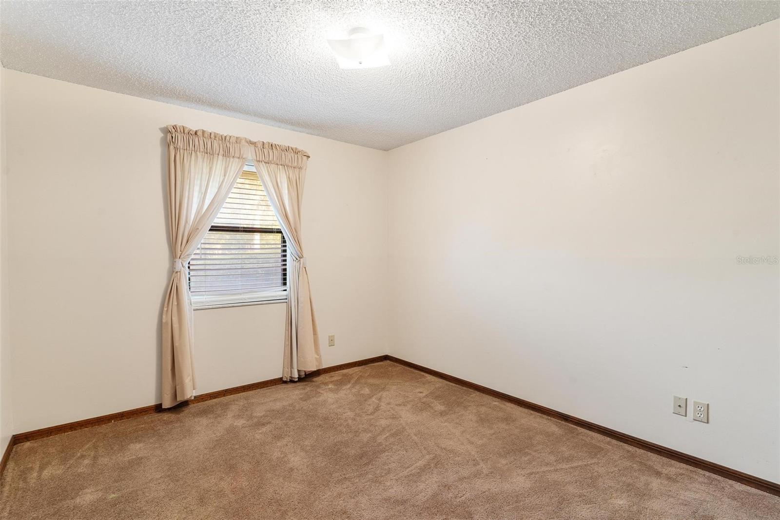 Image 31 of 54 For 32119 Pike Street