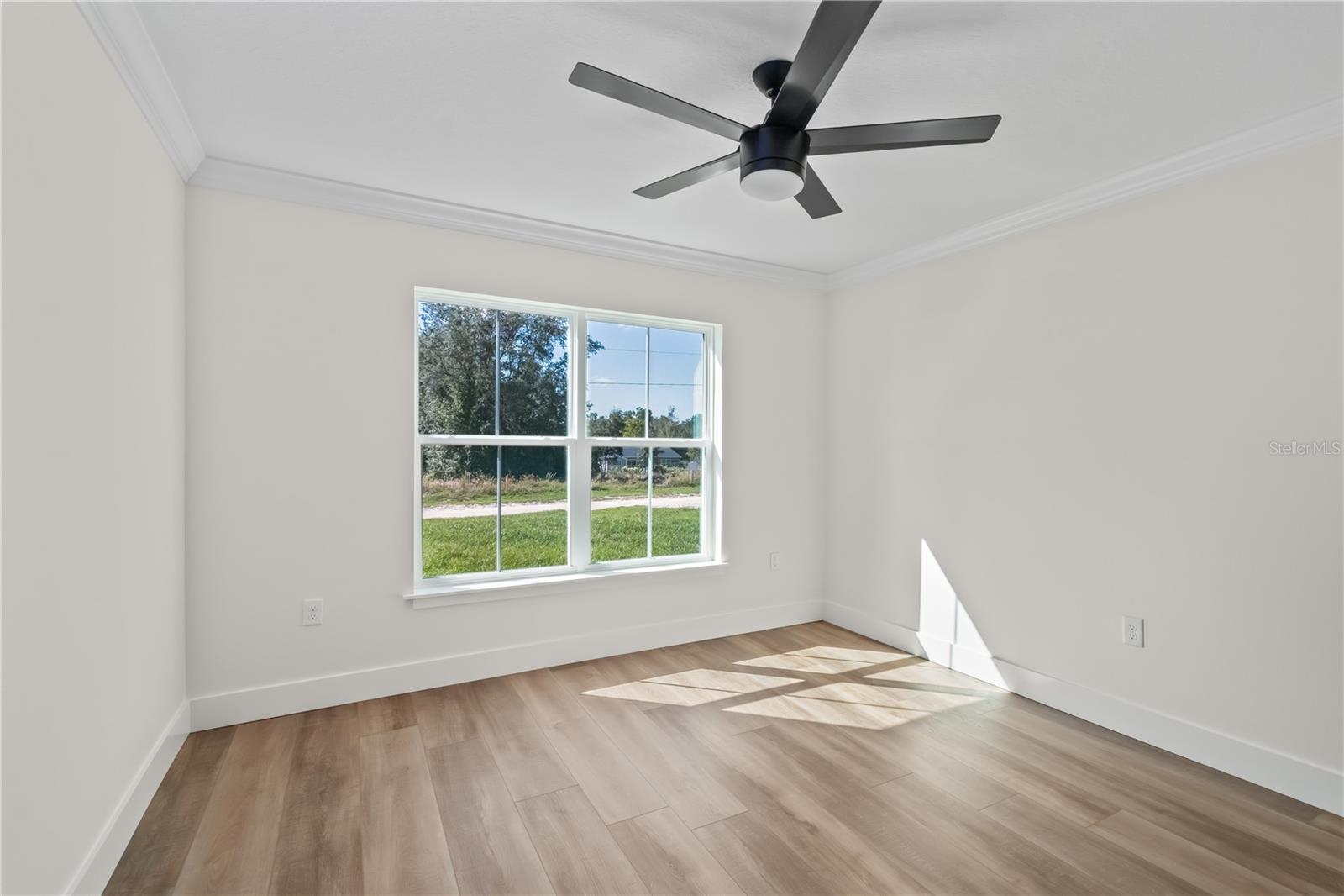 Image 30 of 41 For 13351 107th Place