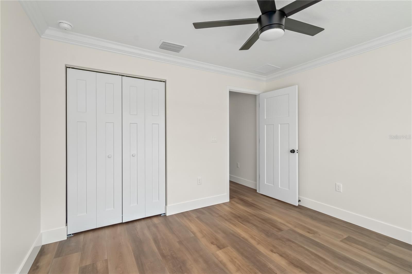 Image 31 of 41 For 13351 107th Place