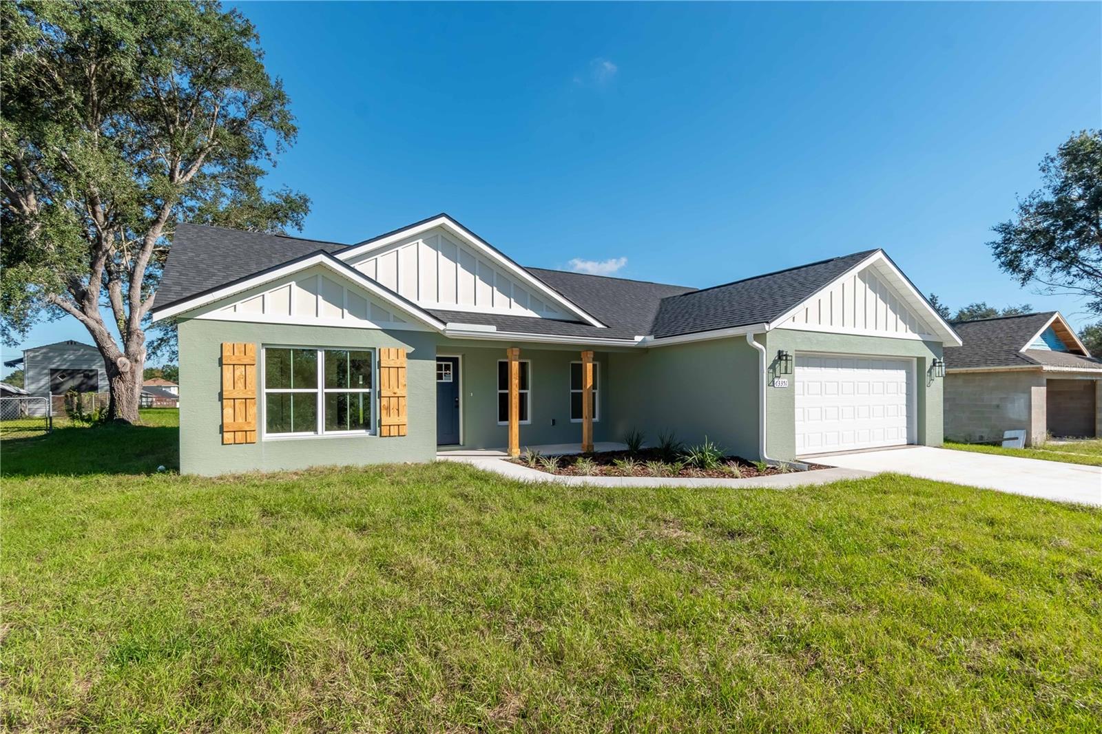 Image 32 of 41 For 13351 107th Place