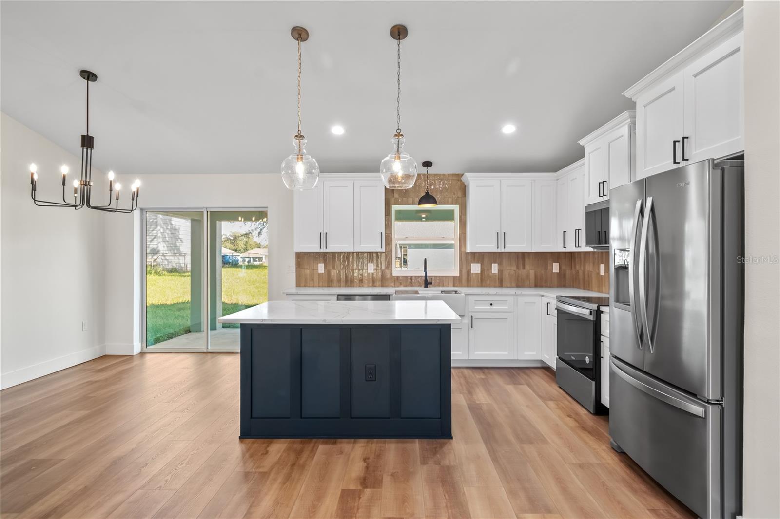 Image 5 of 41 For 13351 107th Place