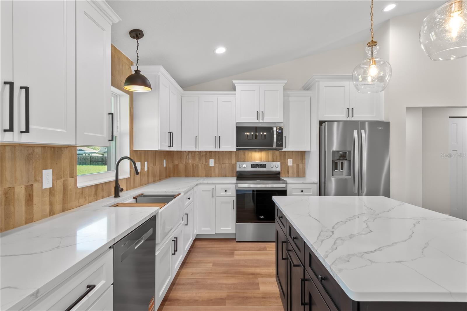 Image 7 of 41 For 13351 107th Place