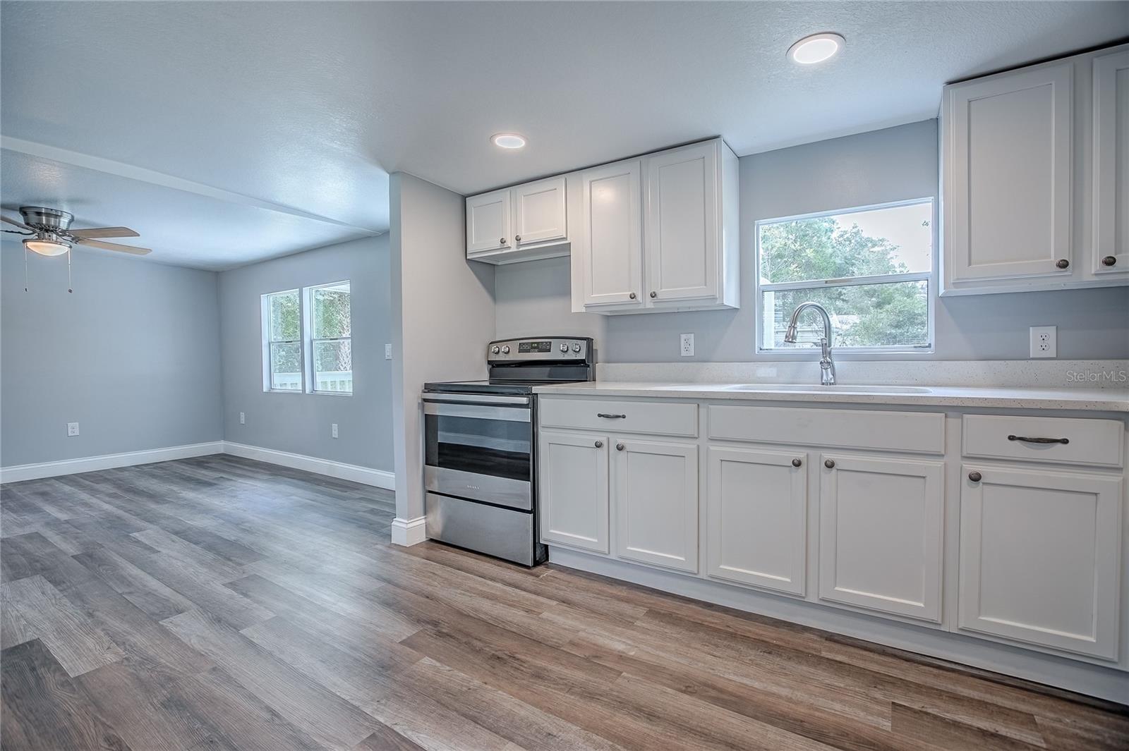 Image 3 of 28 For 13097 109th Terrace