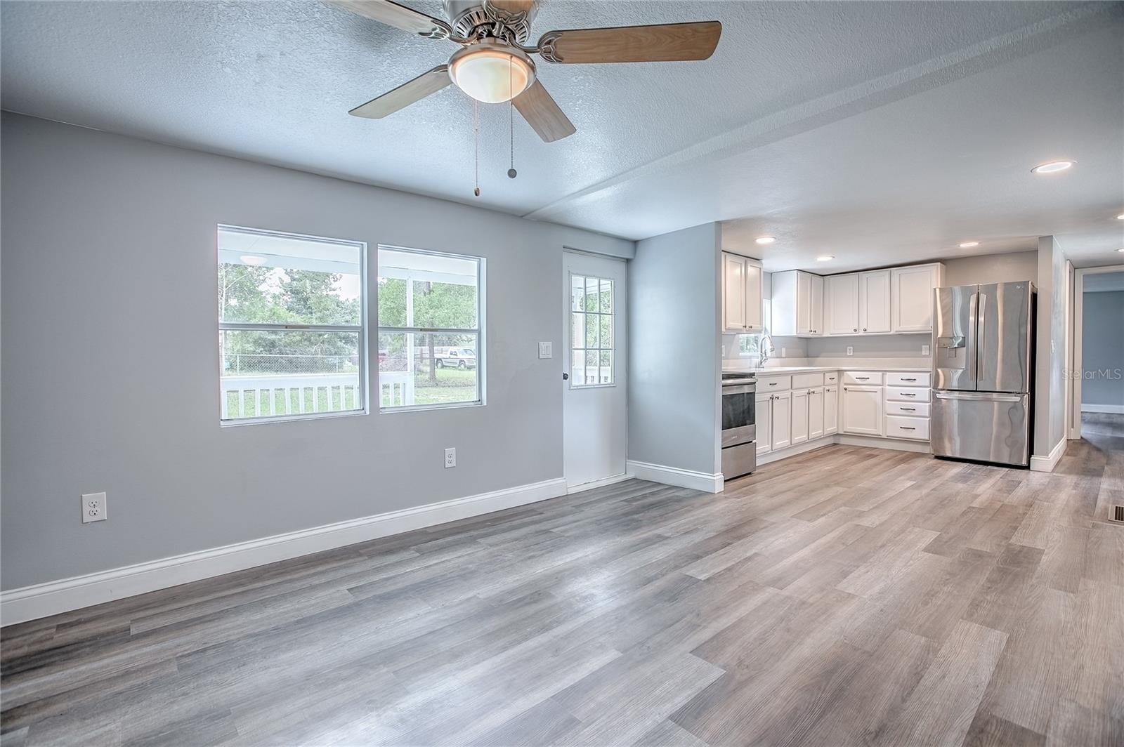 Image 9 of 28 For 13097 109th Terrace