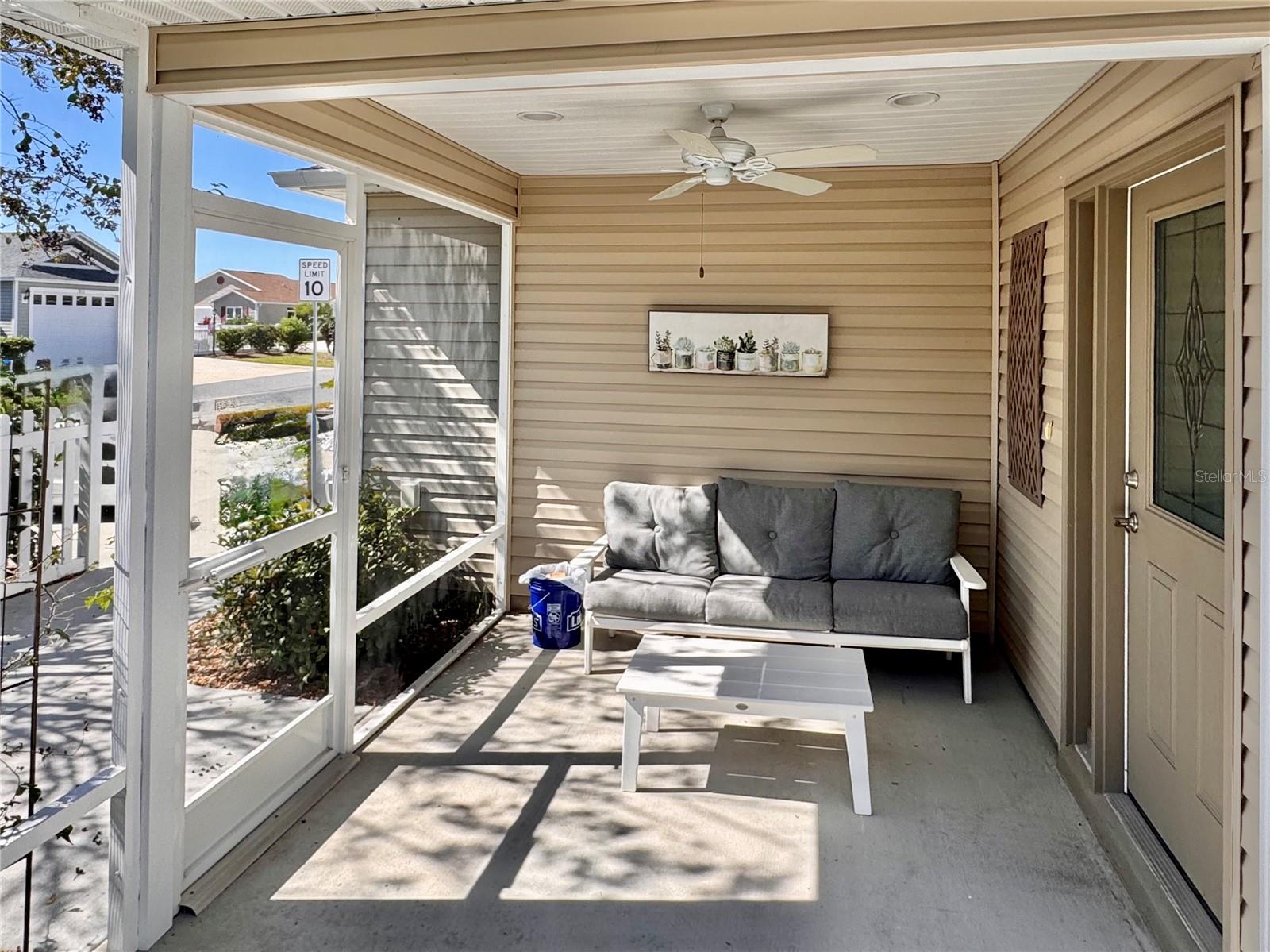 Image 2 of 27 For 1899 Groesser Place