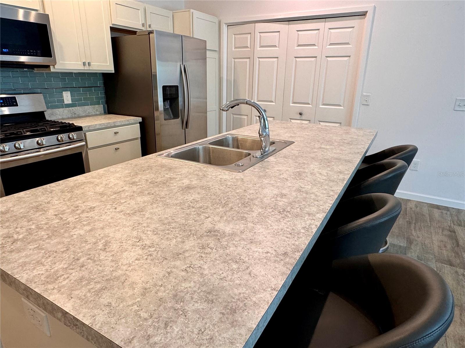 Image 8 of 27 For 1899 Groesser Place